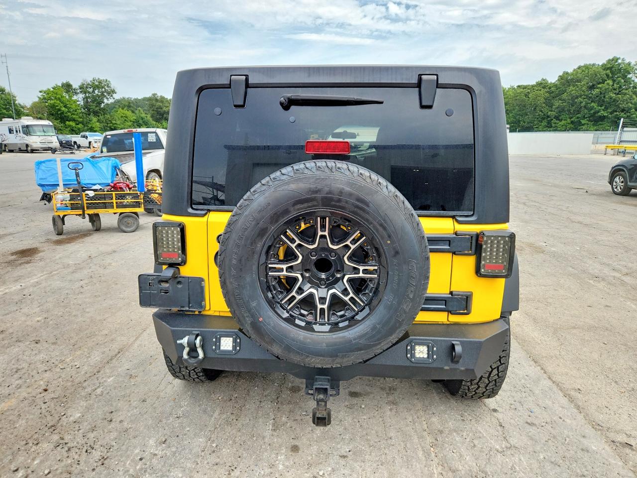 2011 Jeep Wrangler Unlimited Sport Yellow vin: 1J4BA3H17BL525430