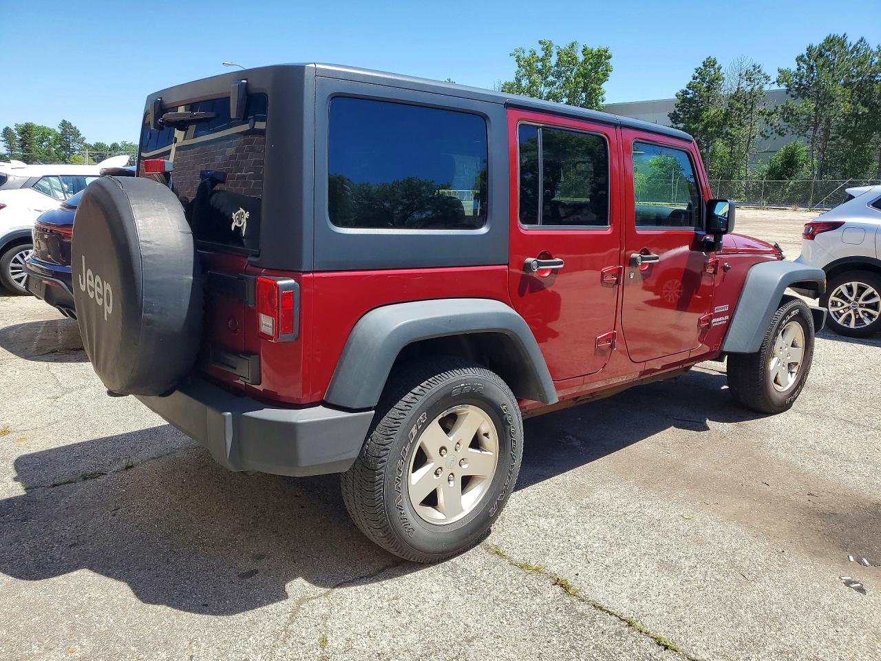 2011 Jeep Wrangler Unlimited Sport Burgundy vin: 1J4BA3H17BL528912