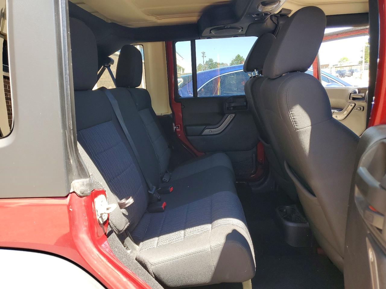 2011 Jeep Wrangler Unlimited Sport Burgundy vin: 1J4BA3H17BL528912