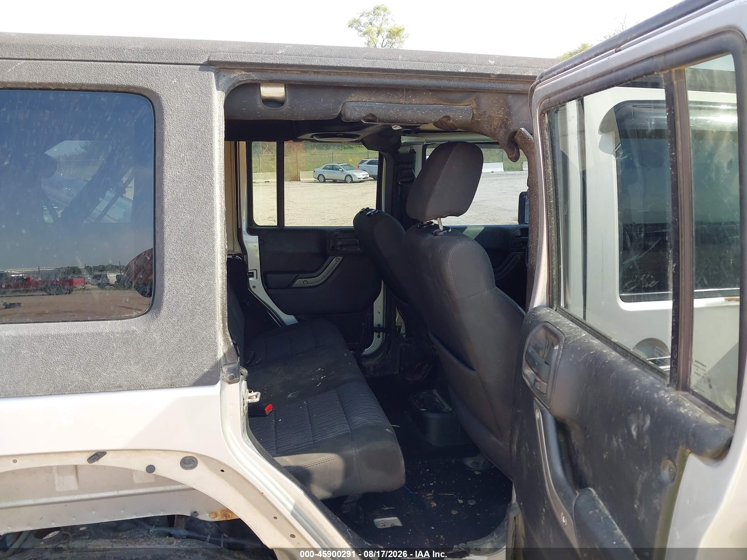 2011 Jeep Wrangler Unlimited Sport Silver vin: 1J4BA3H17BL552837