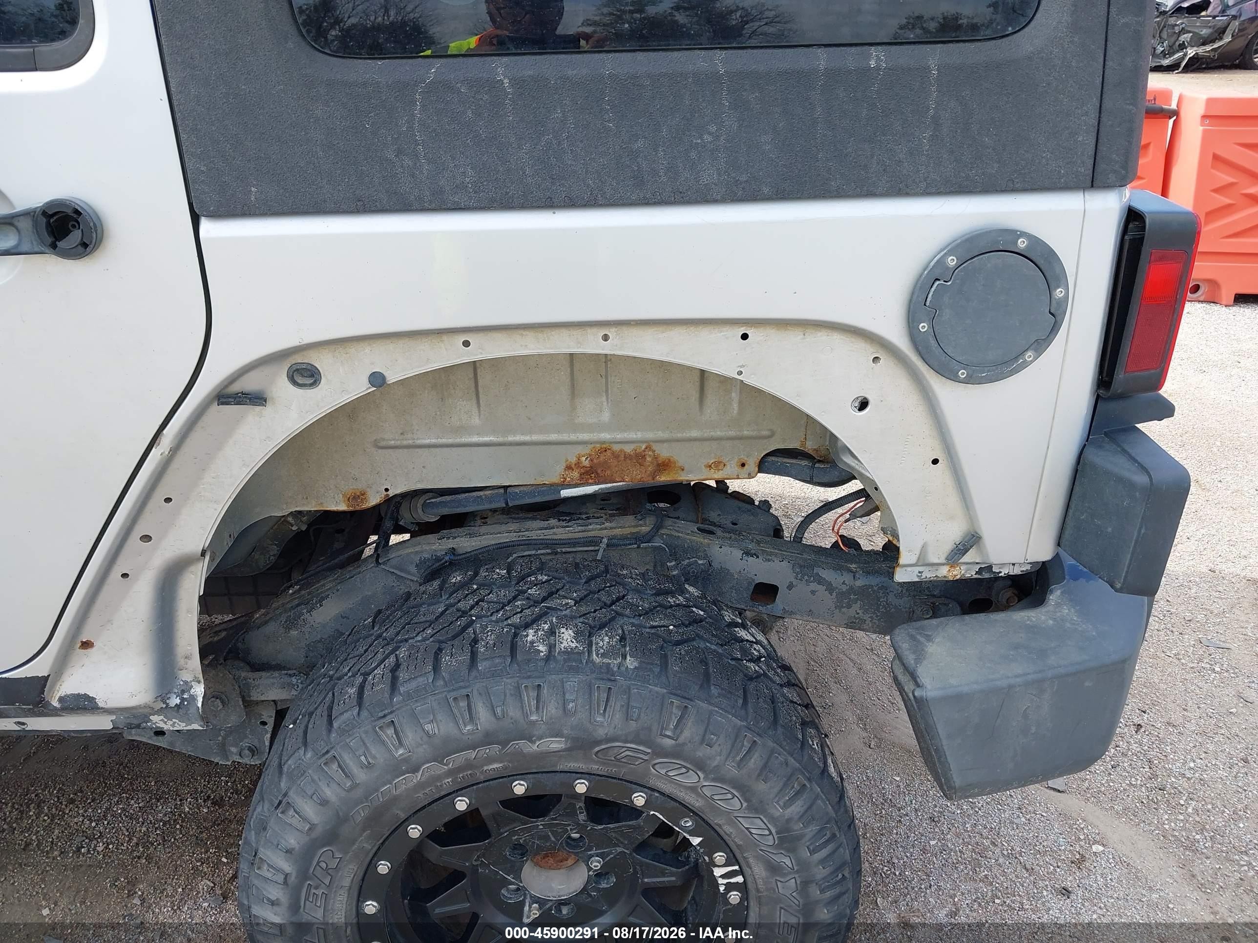 2011 Jeep Wrangler Unlimited Sport Silver vin: 1J4BA3H17BL552837