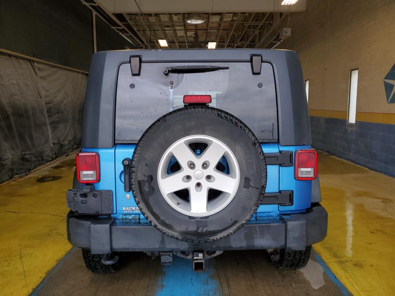 2010 Jeep Wrangler Unlimited Sport Синий vin: 1J4BA3H18AL132891 Damage: Trailer Hitch, Aftermarket, Acceptable