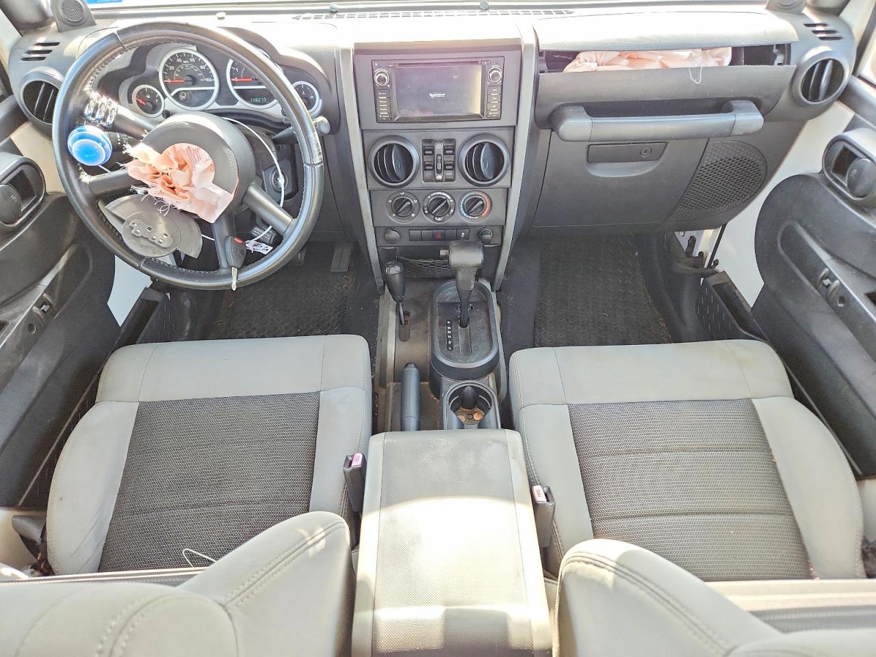 2010 Jeep Wrangler Unlimited Sport White vin: 1J4BA3H18AL204284