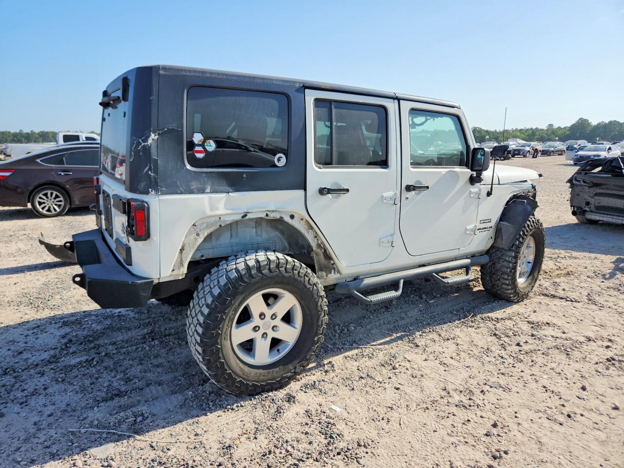 2010 Jeep Wrangler Unlimited Sport White vin: 1J4BA3H18AL204284