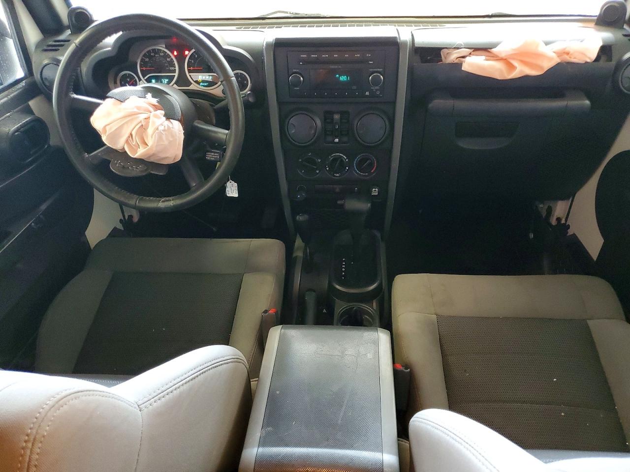 2010 Jeep Wrangler Unlimited Sport White vin: 1J4BA3H19AL142538