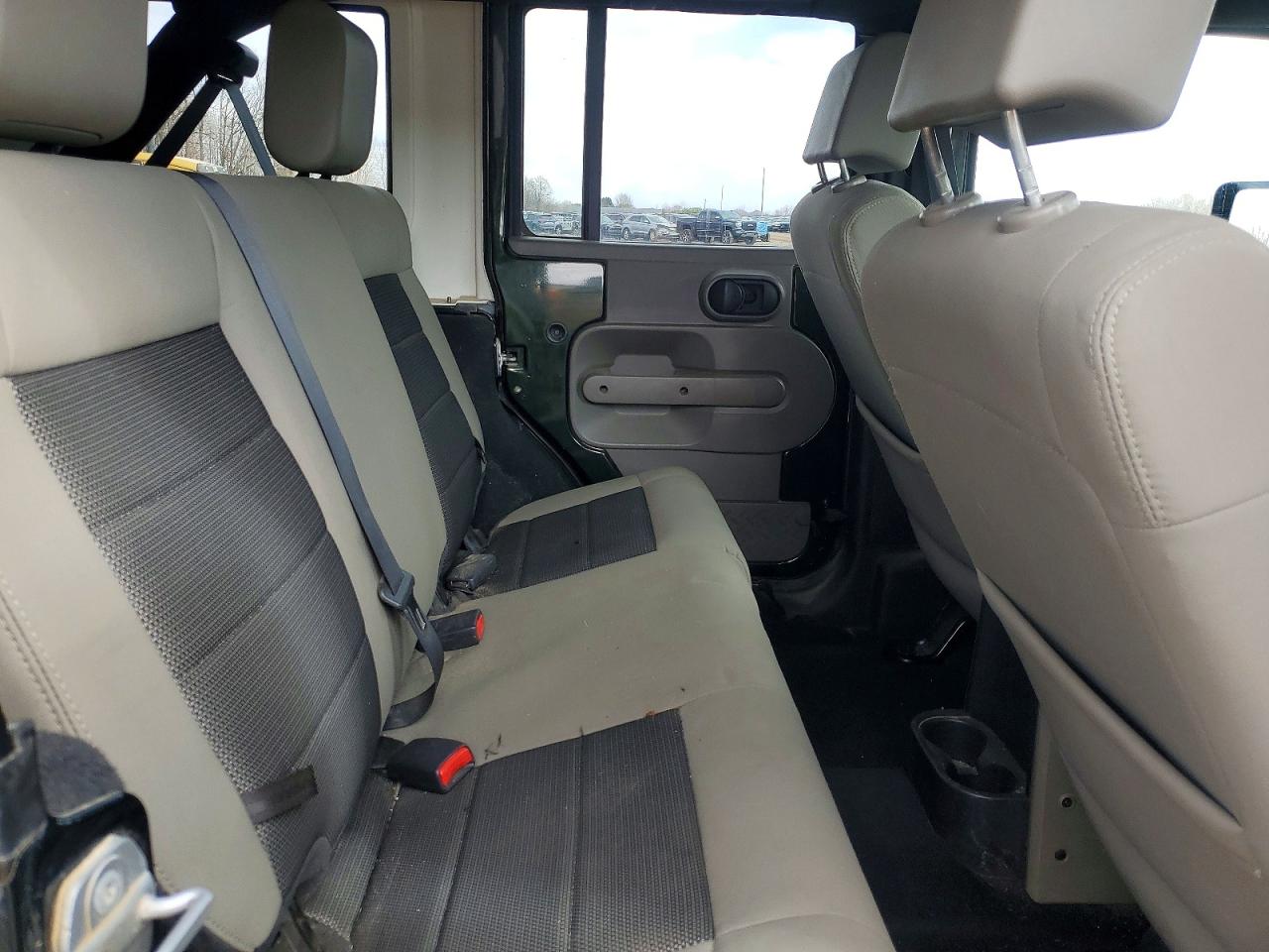 2010 Jeep Wrangler Unlimited Sport Green vin: 1J4BA3H19AL151191