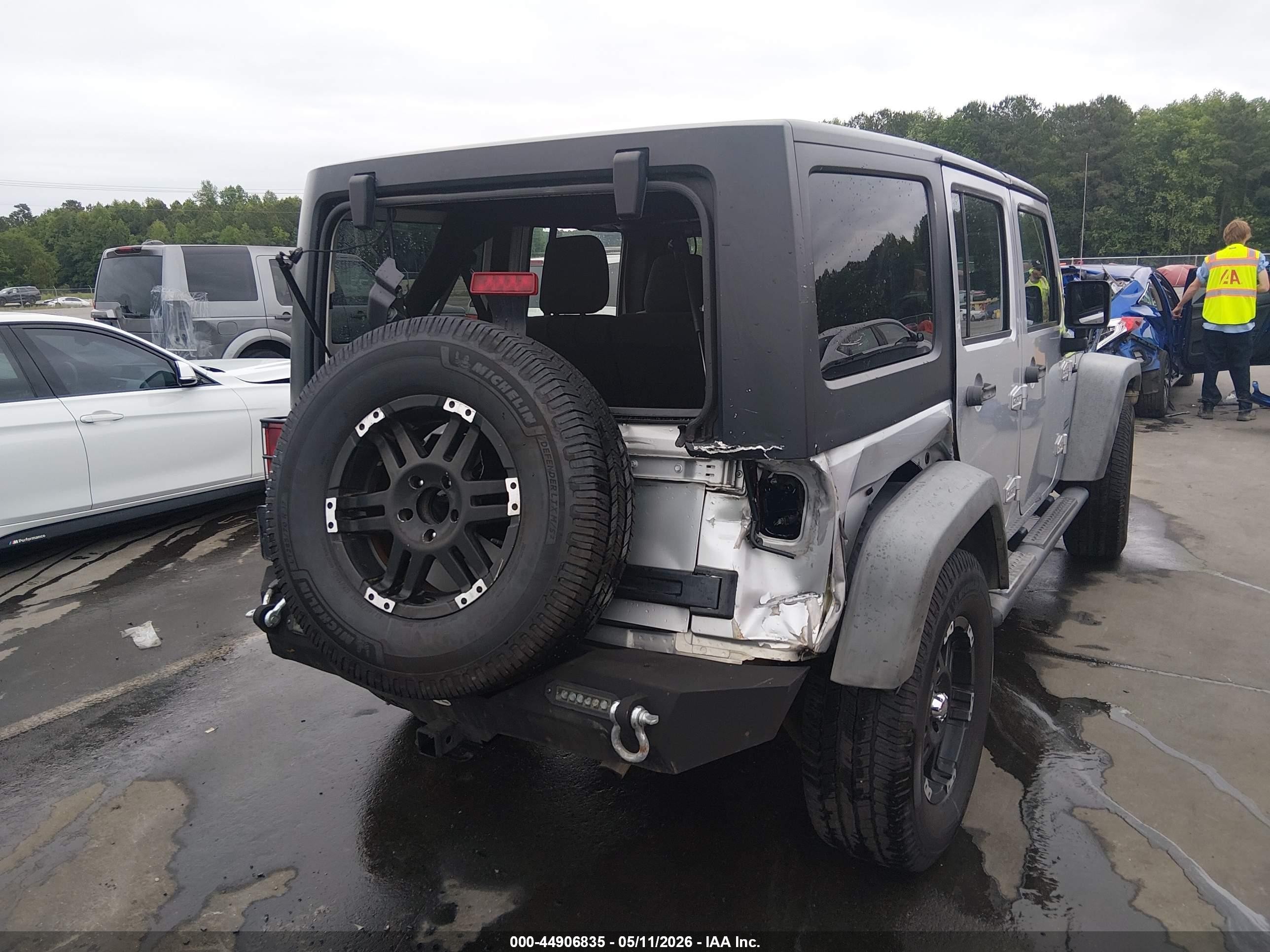 2011 Jeep Wrangler Unlimited Sport Silver vin: 1J4BA3H19BL514798