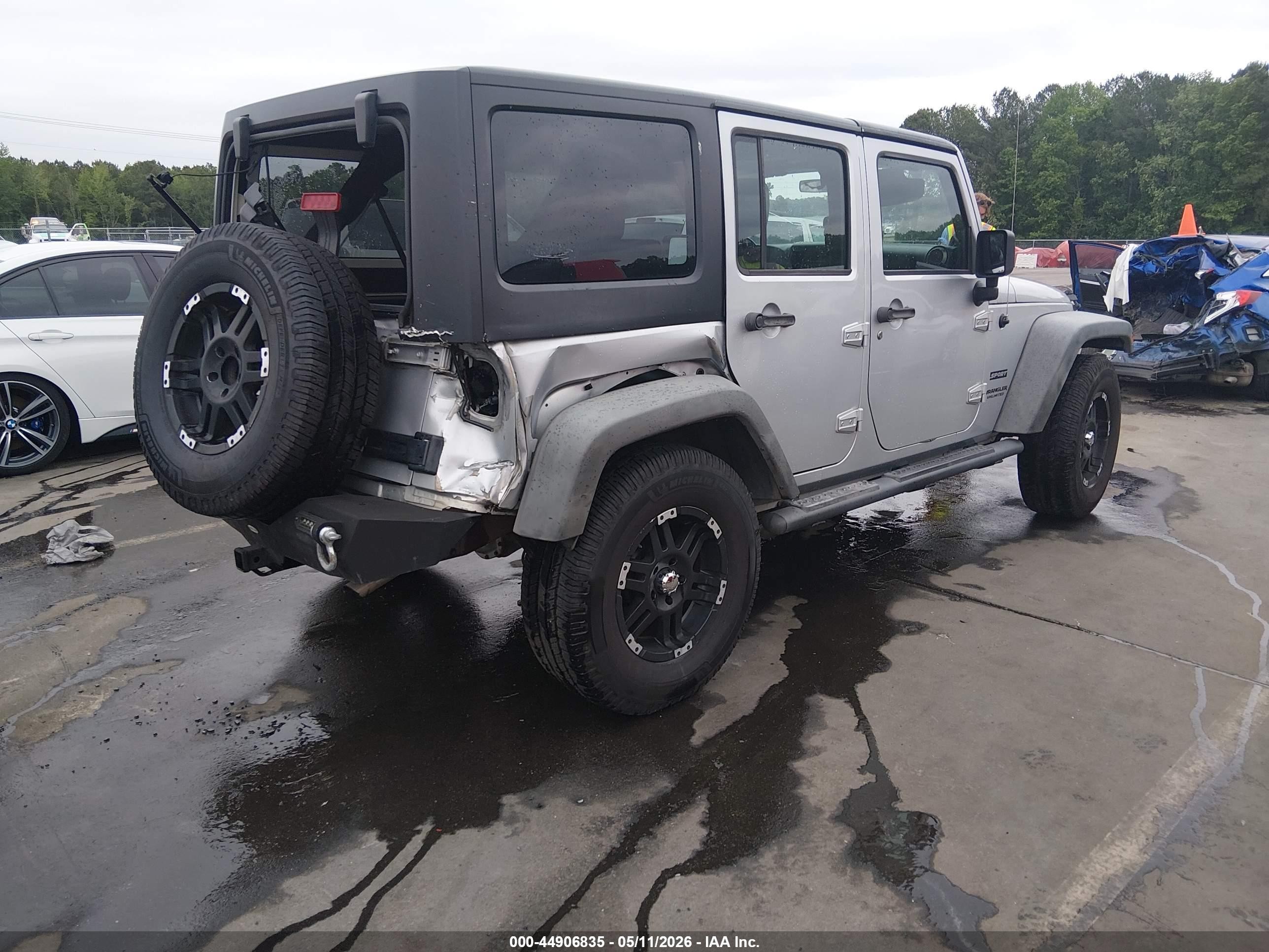 2011 Jeep Wrangler Unlimited Sport Silver vin: 1J4BA3H19BL514798