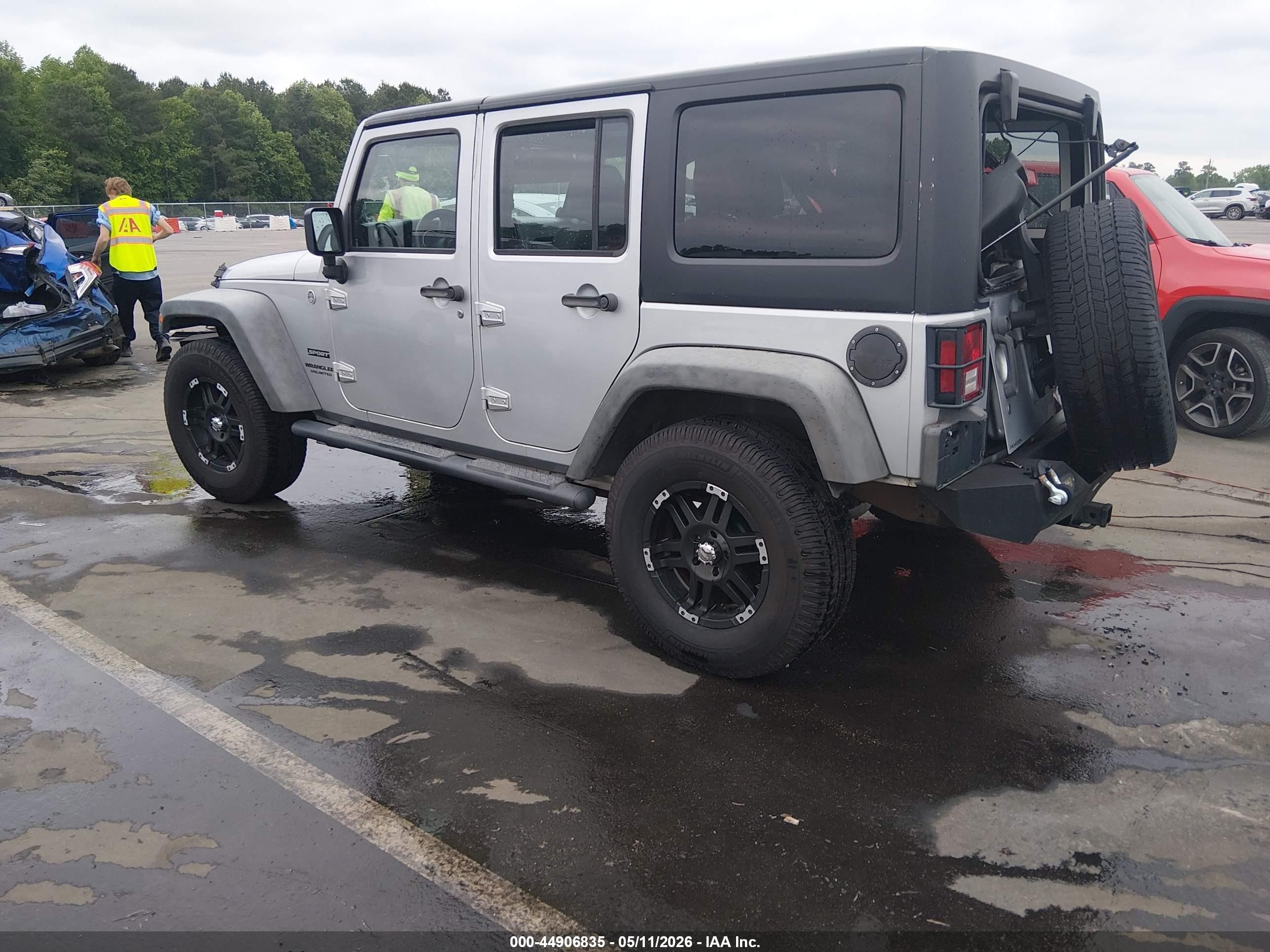 2011 Jeep Wrangler Unlimited Sport Silver vin: 1J4BA3H19BL514798