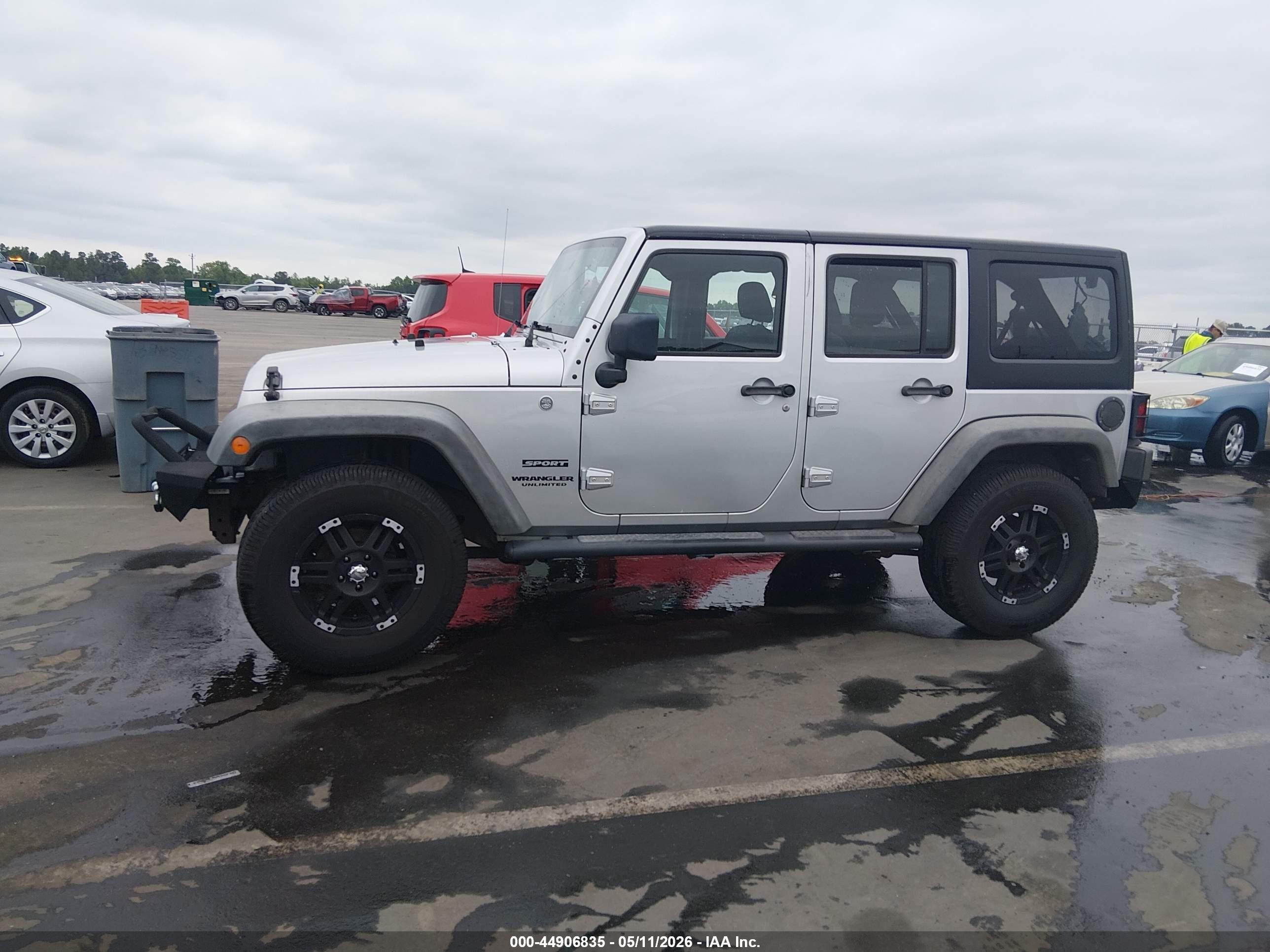 2011 Jeep Wrangler Unlimited Sport Silver vin: 1J4BA3H19BL514798