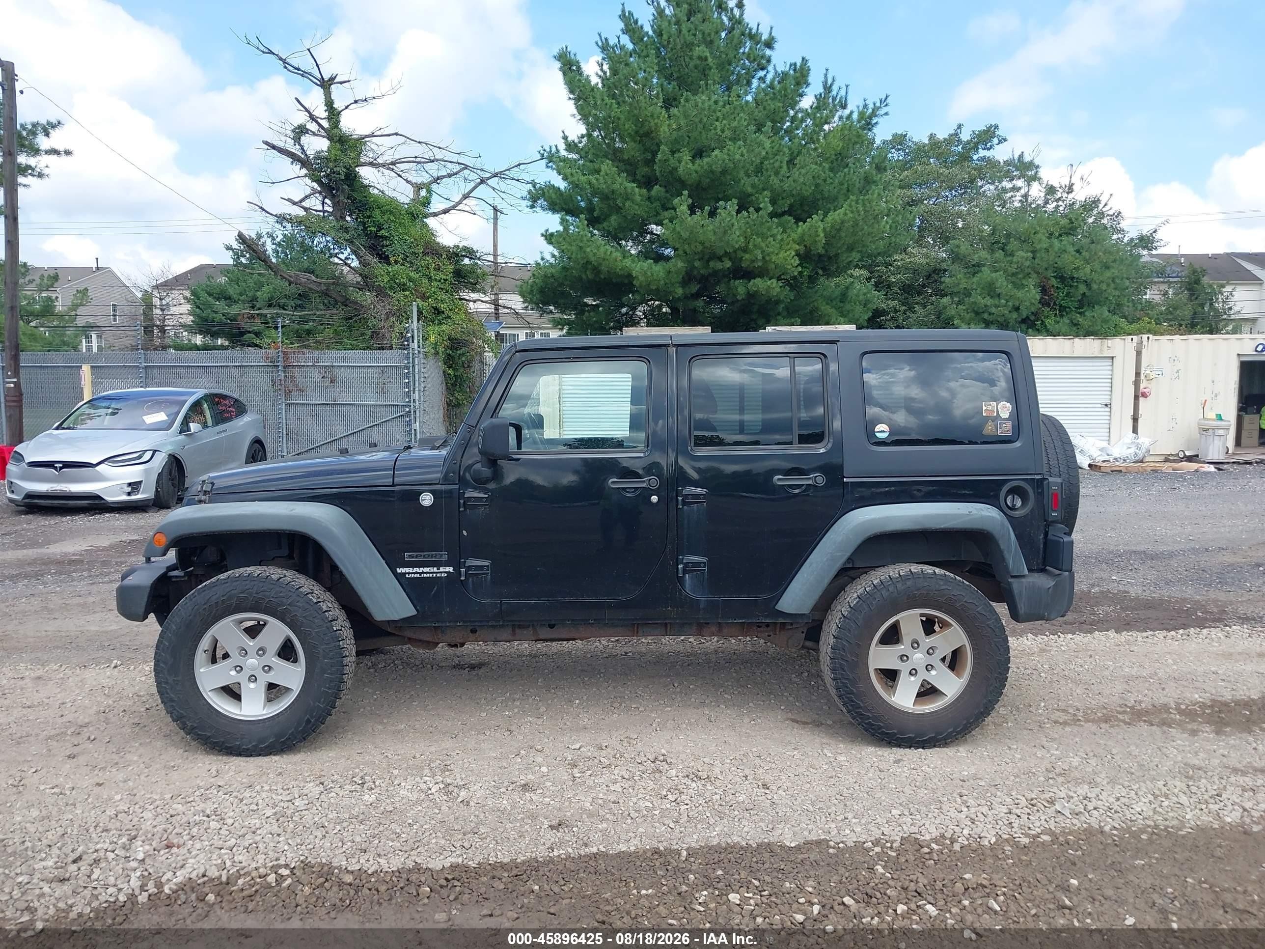 2011 Jeep Wrangler Unlimited Sport Black vin: 1J4BA3H19BL522173