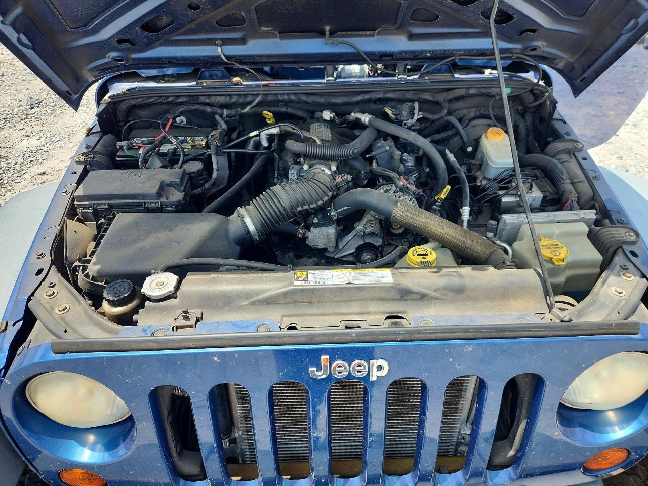 2010 Jeep Wrangler Unlimited Sport Синий vin: 1J4BA3H1XAL184944