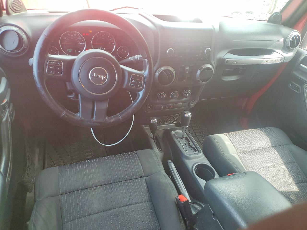 2011 Jeep Wrangler Unlimited Sport Красный vin: 1J4BA3H1XBL612237