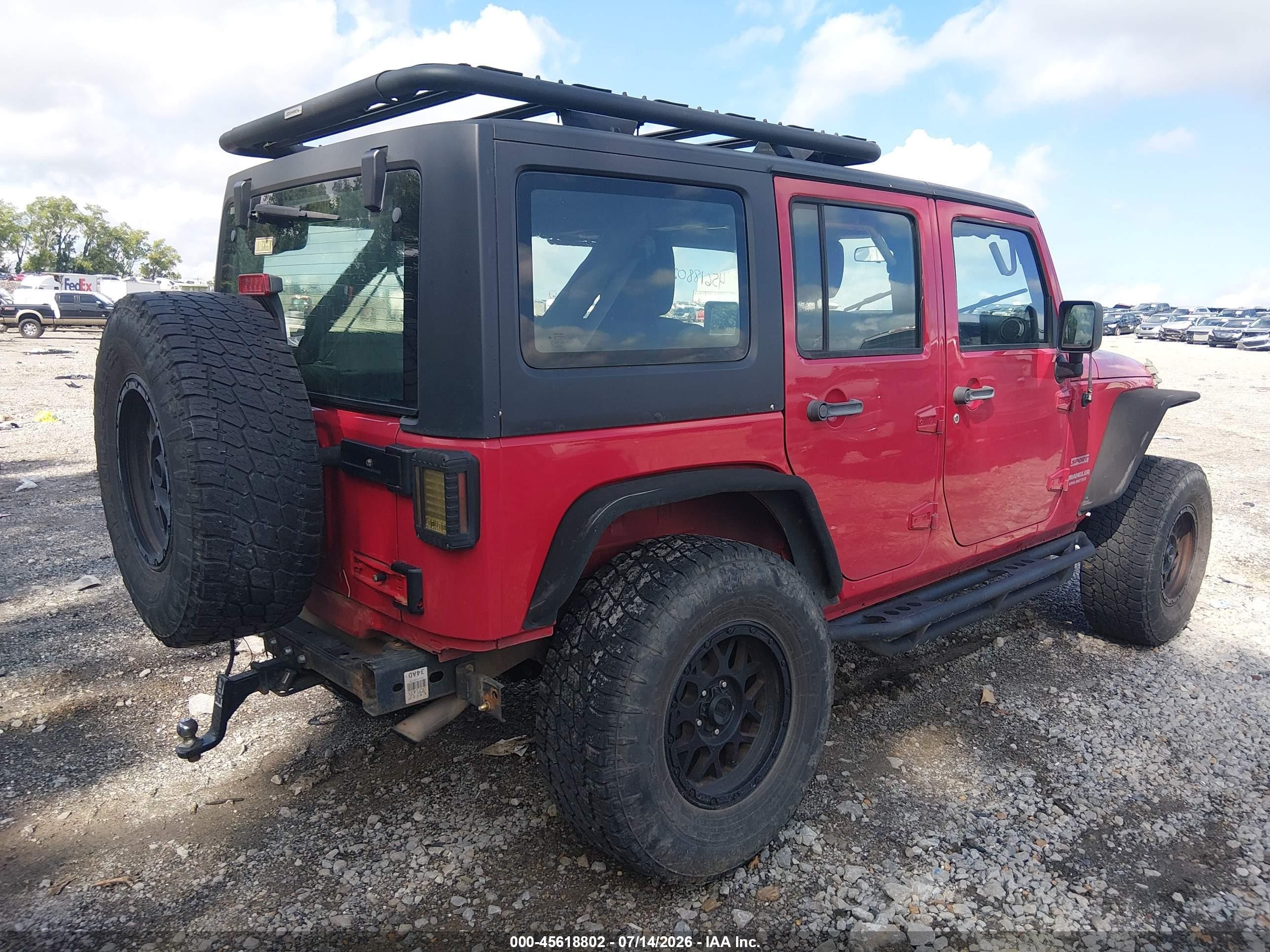 2011 Jeep Wrangler Unlimited Sport Red vin: 1J4BA3H1XBL623254