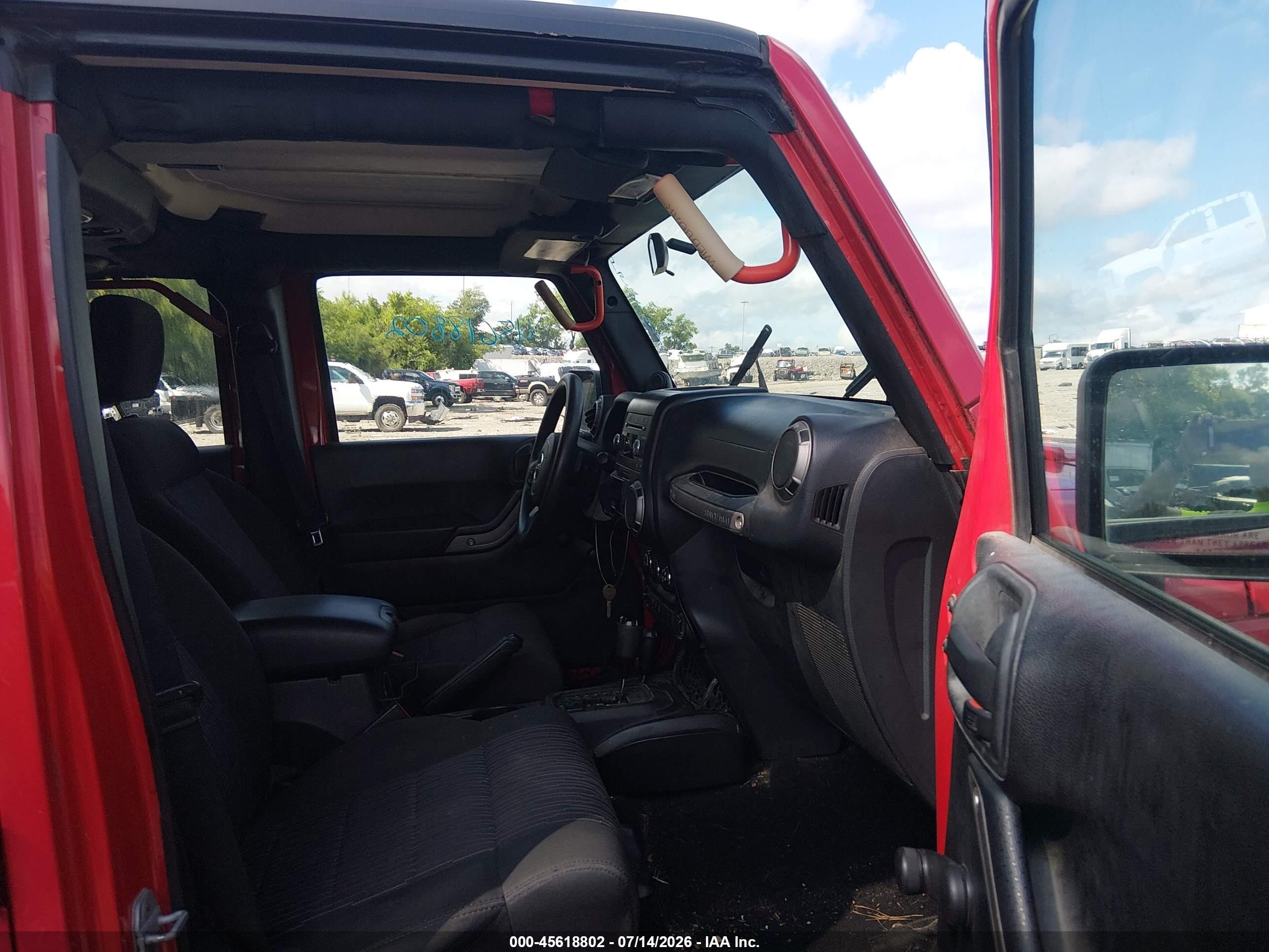 2011 Jeep Wrangler Unlimited Sport Red vin: 1J4BA3H1XBL623254