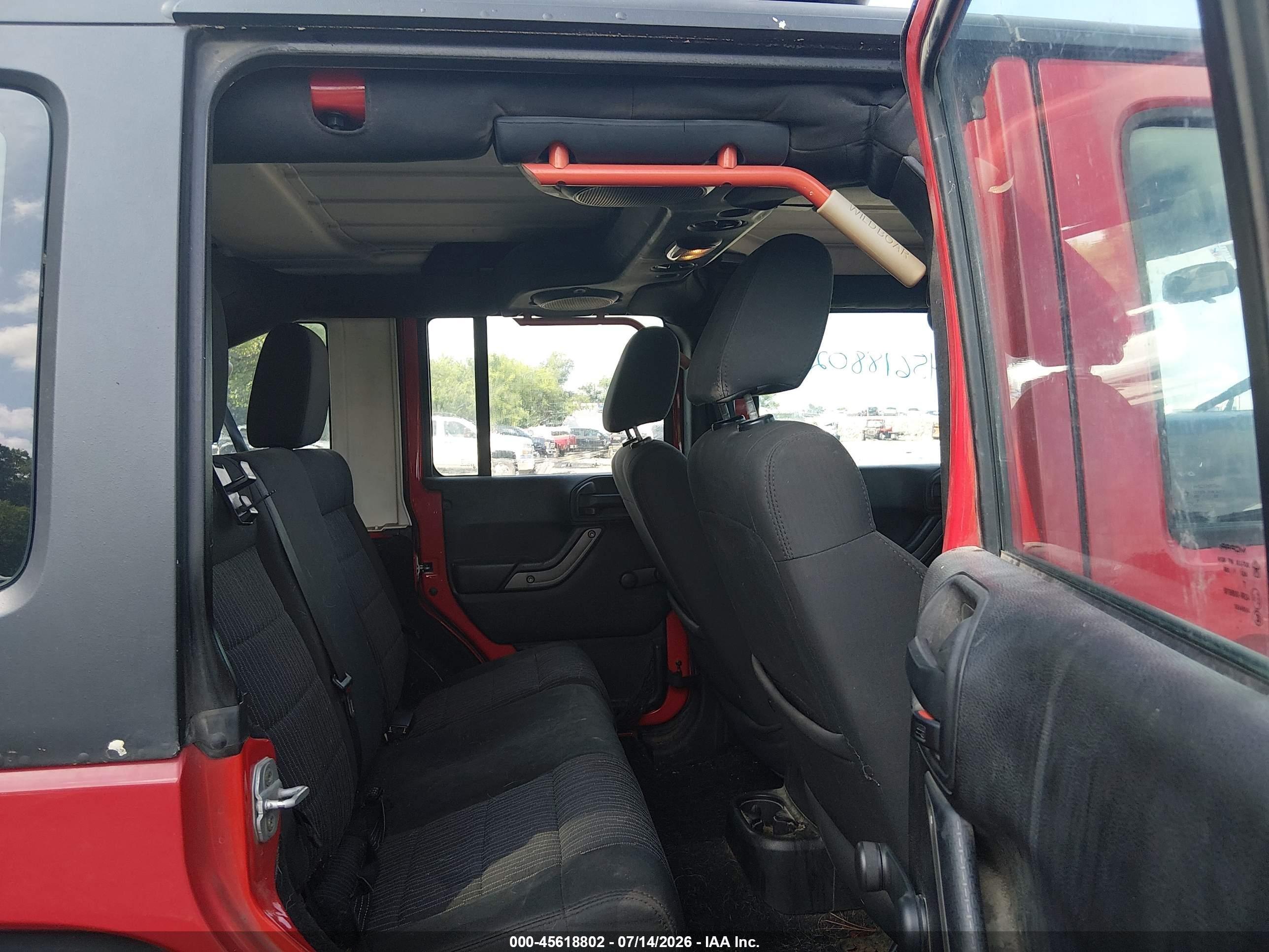 2011 Jeep Wrangler Unlimited Sport Red vin: 1J4BA3H1XBL623254