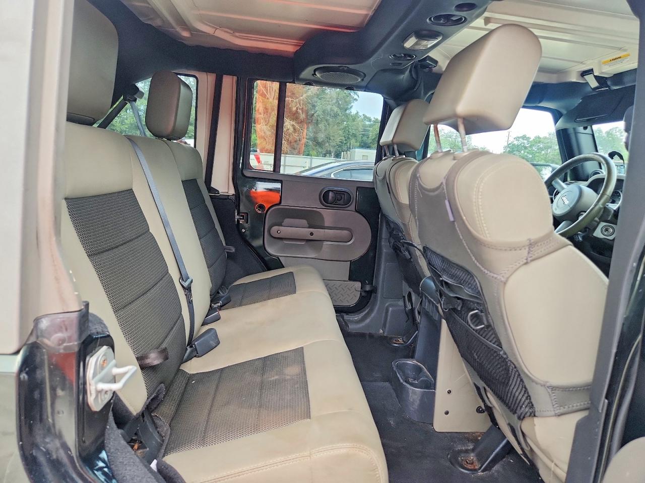 2010 Jeep Wrangler Unlimited Sahara Зеленый vin: 1J4BA5H10AL174953