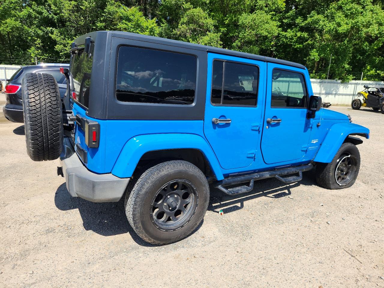 2011 Jeep Wrangler Unlimited Sahara Blue vin: 1J4BA5H10BL632346