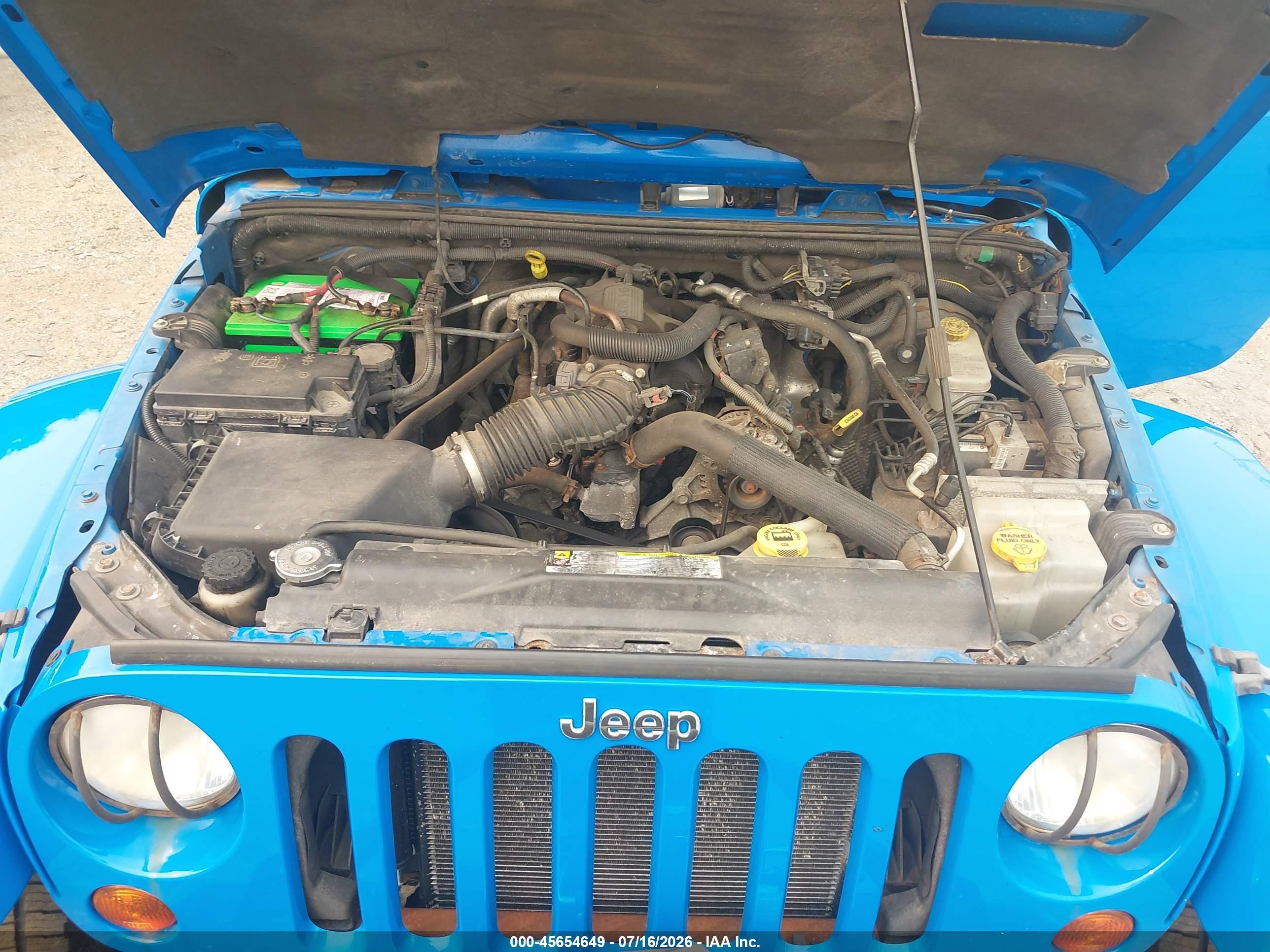 2011 Jeep Wrangler Unlimited Sahara Blue vin: 1J4BA5H11BL563361