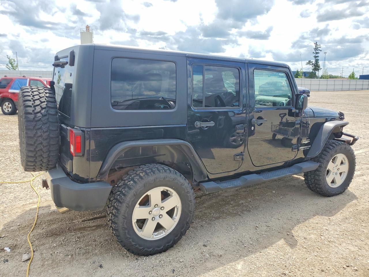 2010 Jeep Wrangler Unlimited Sahara Black vin: 1J4BA5H12AL221786