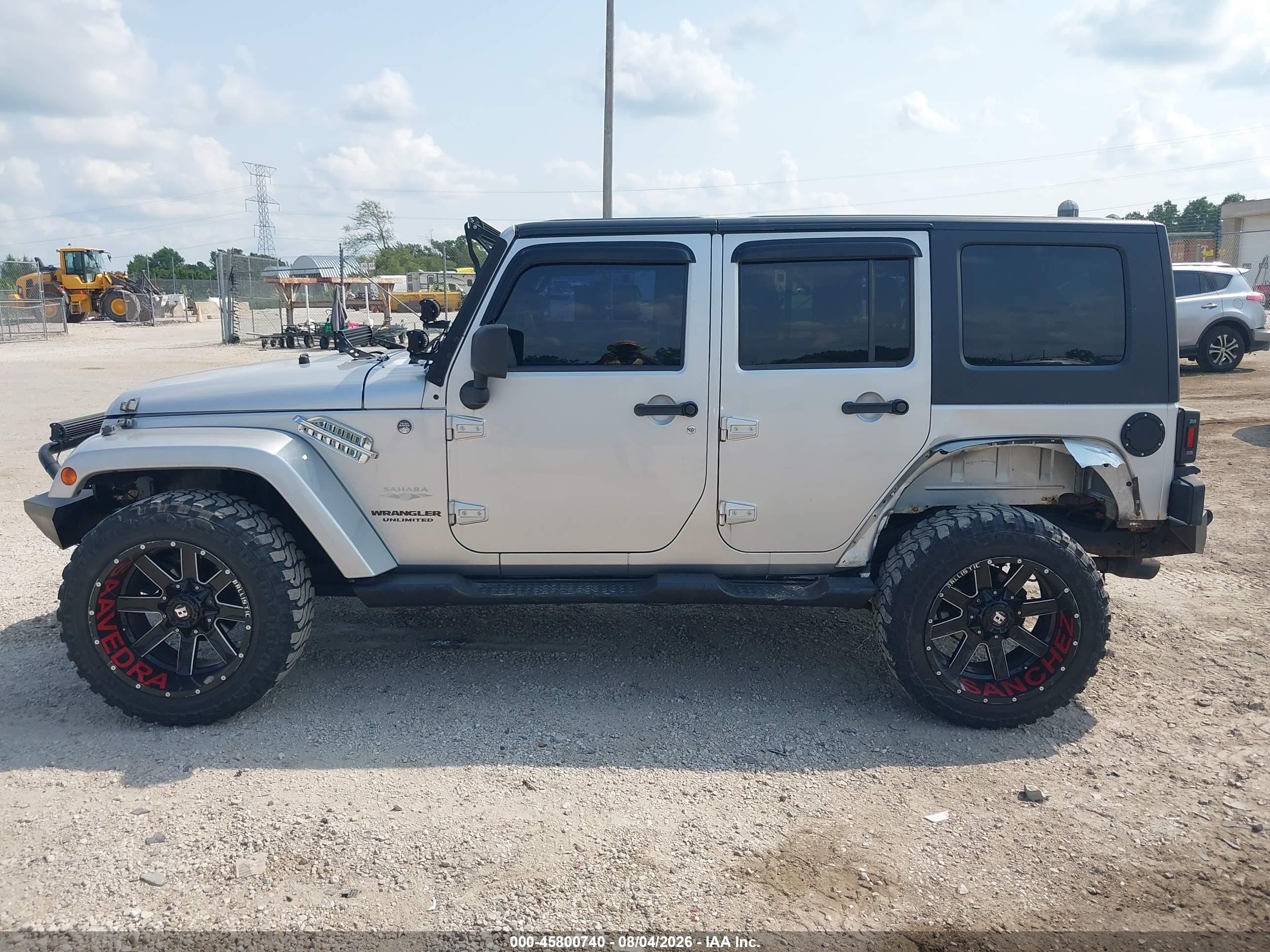 2010 Jeep Wrangler Unlimited Sahara Silver vin: 1J4BA5H13AL123284