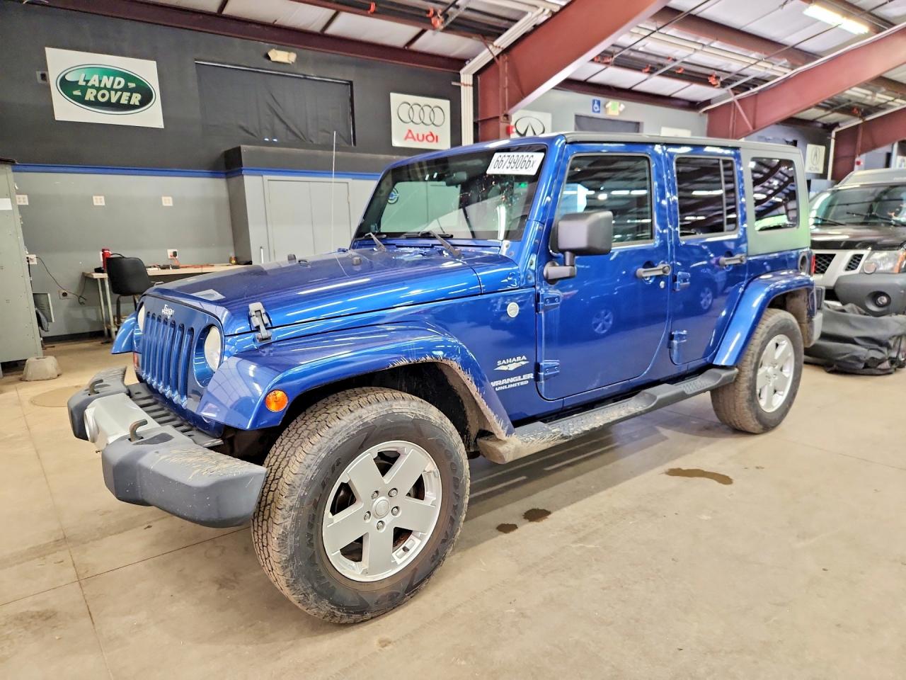 2010 Jeep Wrangler Unlimited Sahara Blue vin: 1J4BA5H13AL162974