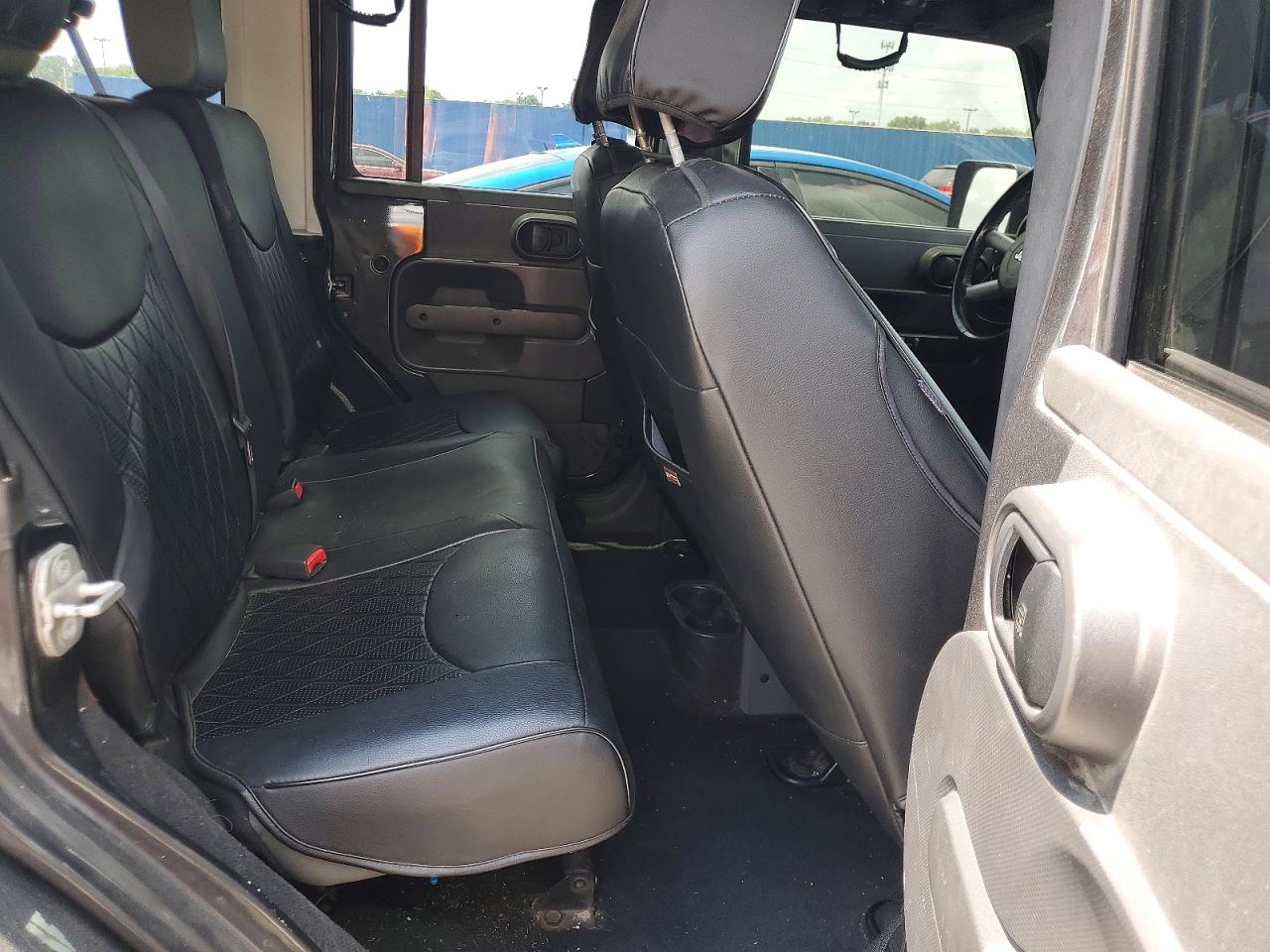 2010 Jeep Wrangler Unlimited Sahara Угольный vin: 1J4BA5H14AL141776