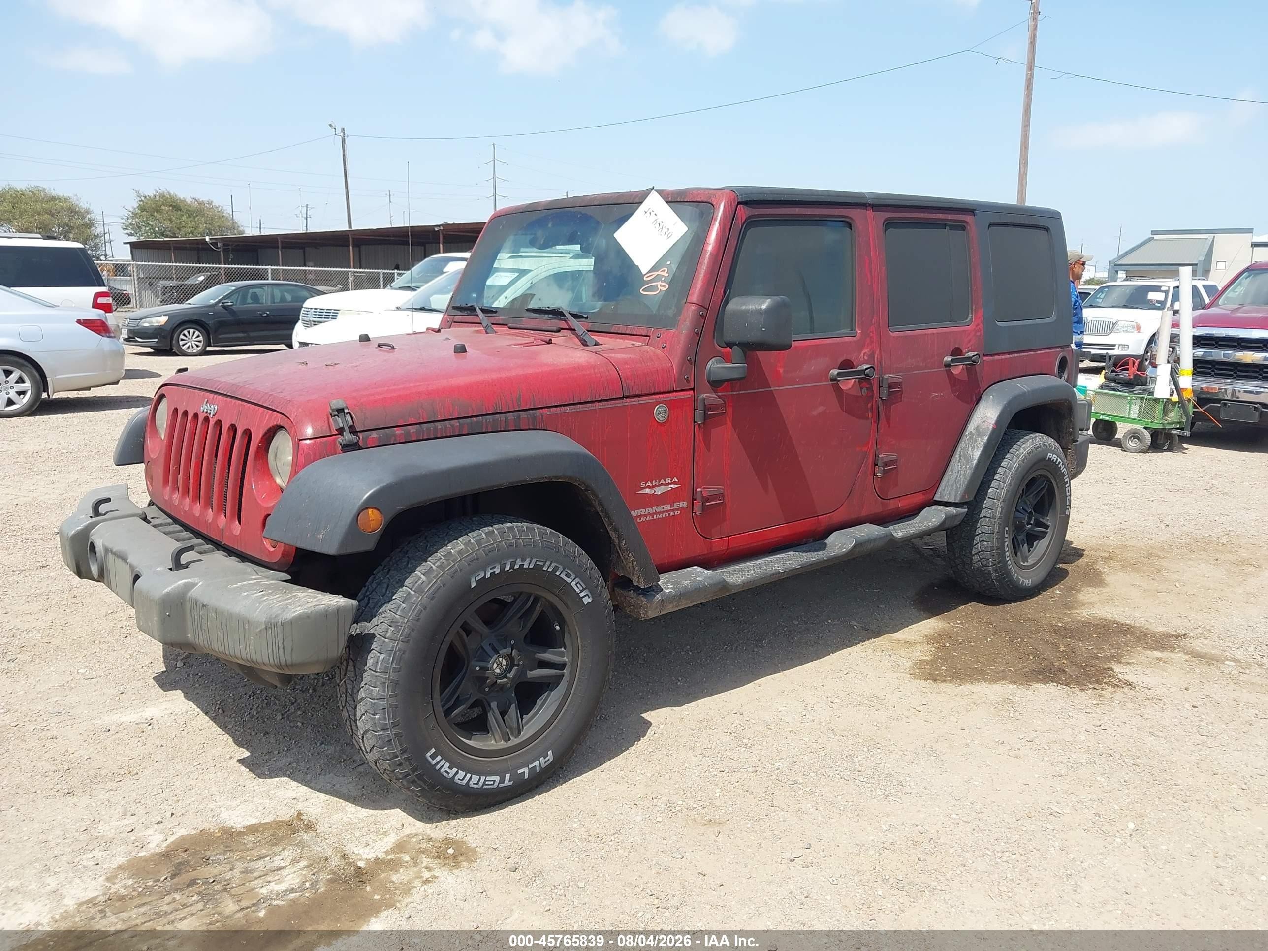 2010 Jeep Wrangler Unlimited Sahara Red vin: 1J4BA5H14AL215116