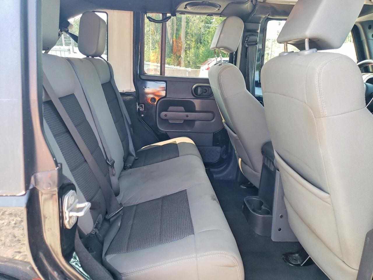 2010 Jeep Wrangler Unlimited Black vin: 1J4BA5H15AL101996