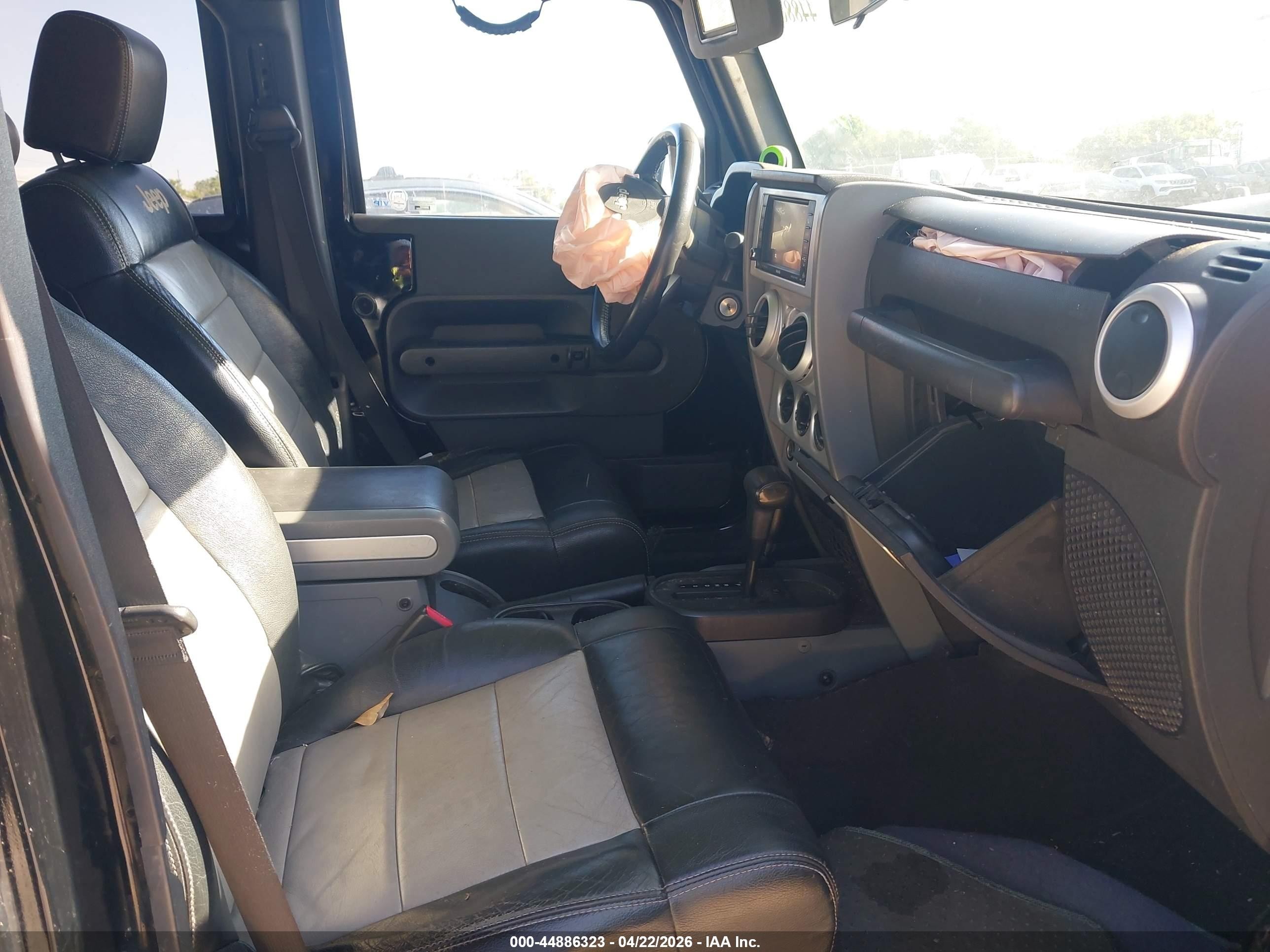 2010 Jeep Wrangler Unlimited Sahara Black vin: 1J4BA5H15AL111489