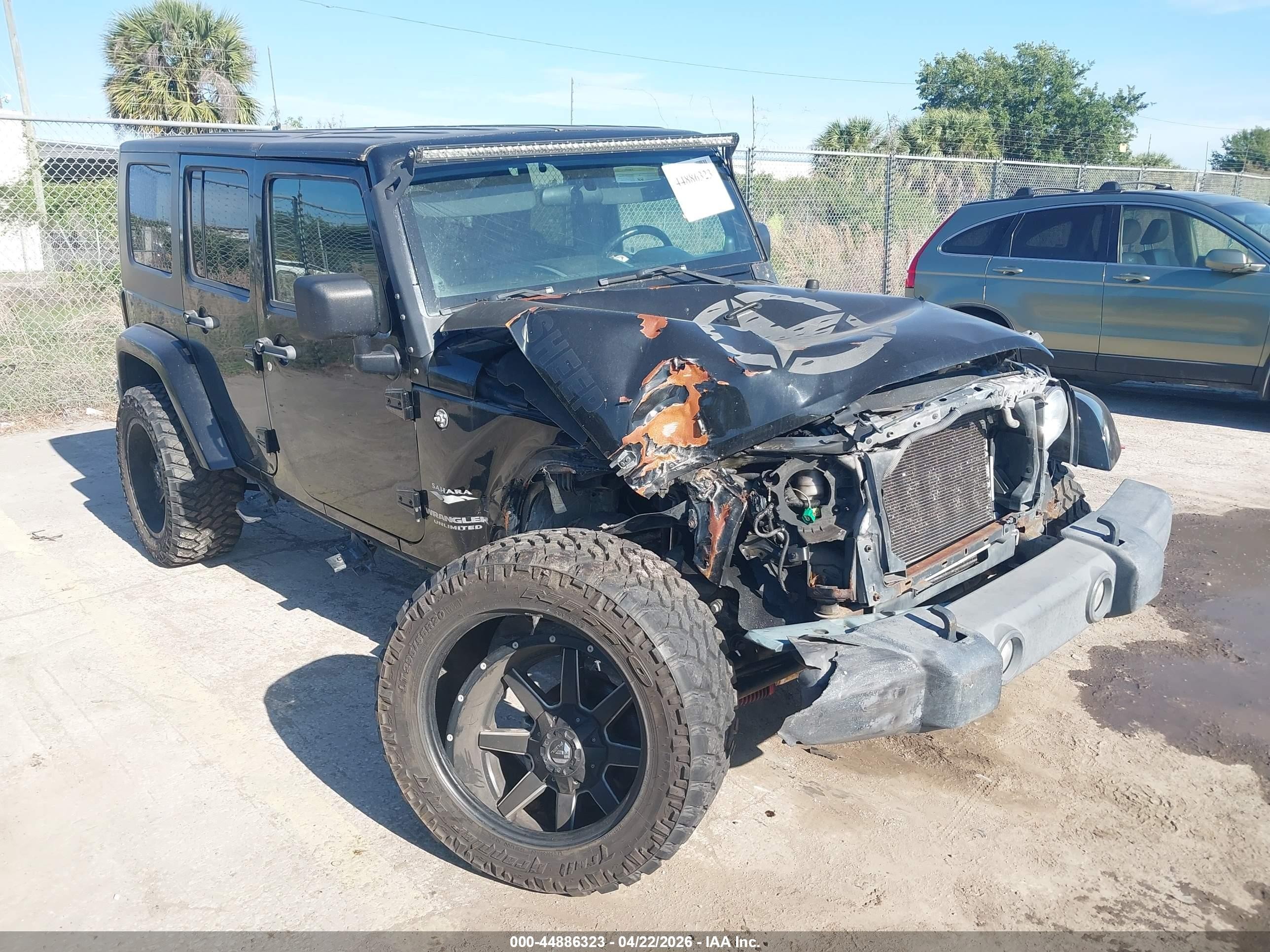 2010 Jeep Wrangler Unlimited Sahara Black vin: 1J4BA5H15AL111489