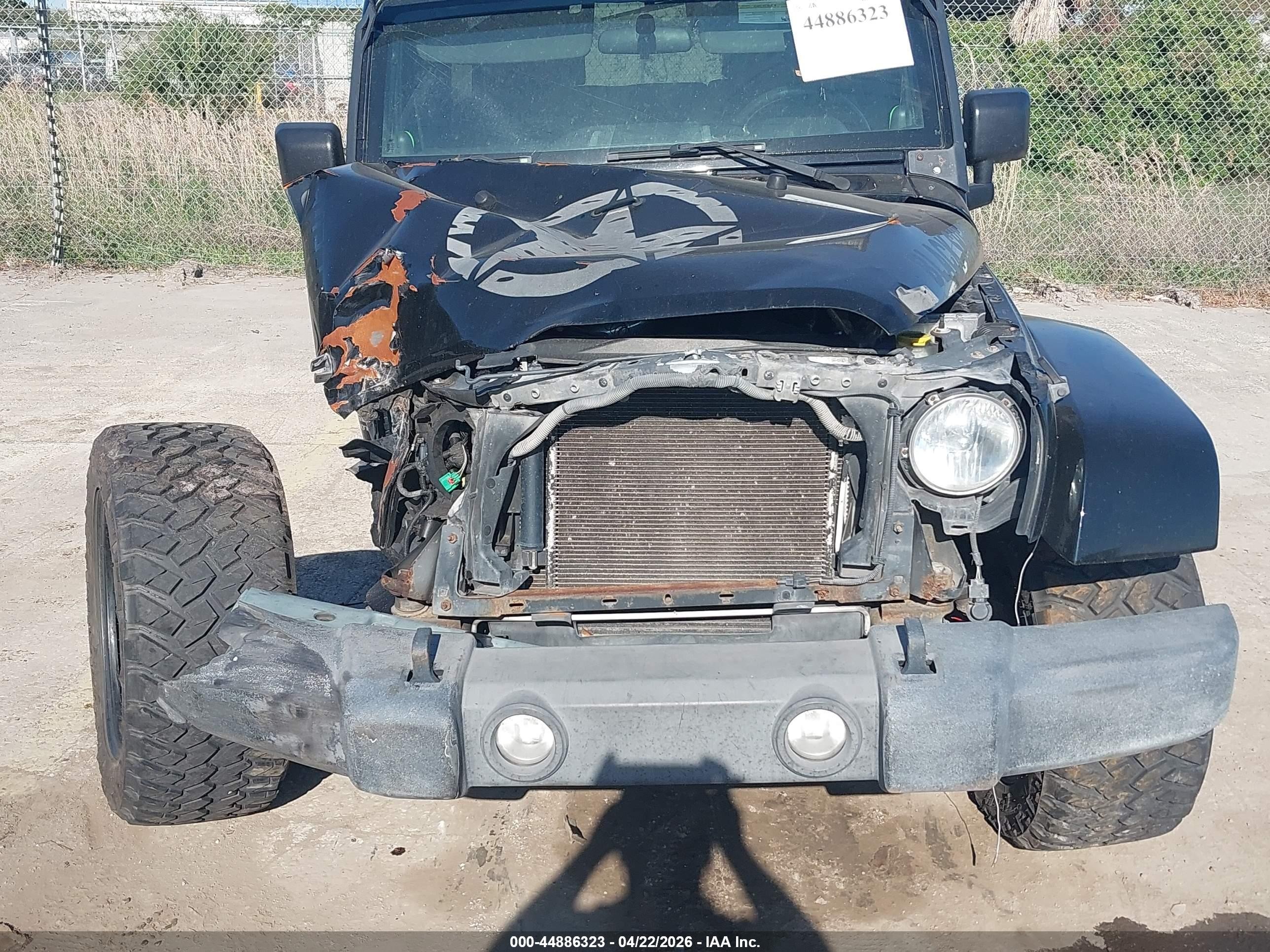 2010 Jeep Wrangler Unlimited Sahara Black vin: 1J4BA5H15AL111489