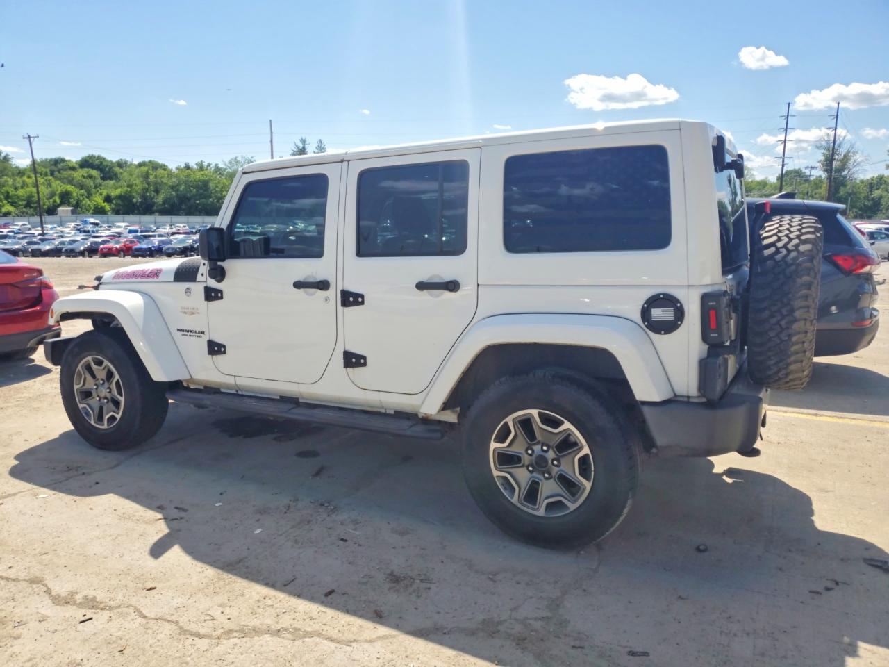 2011 Jeep Wrangler Unlimited Sahara White vin: 1J4BA5H15BL592815