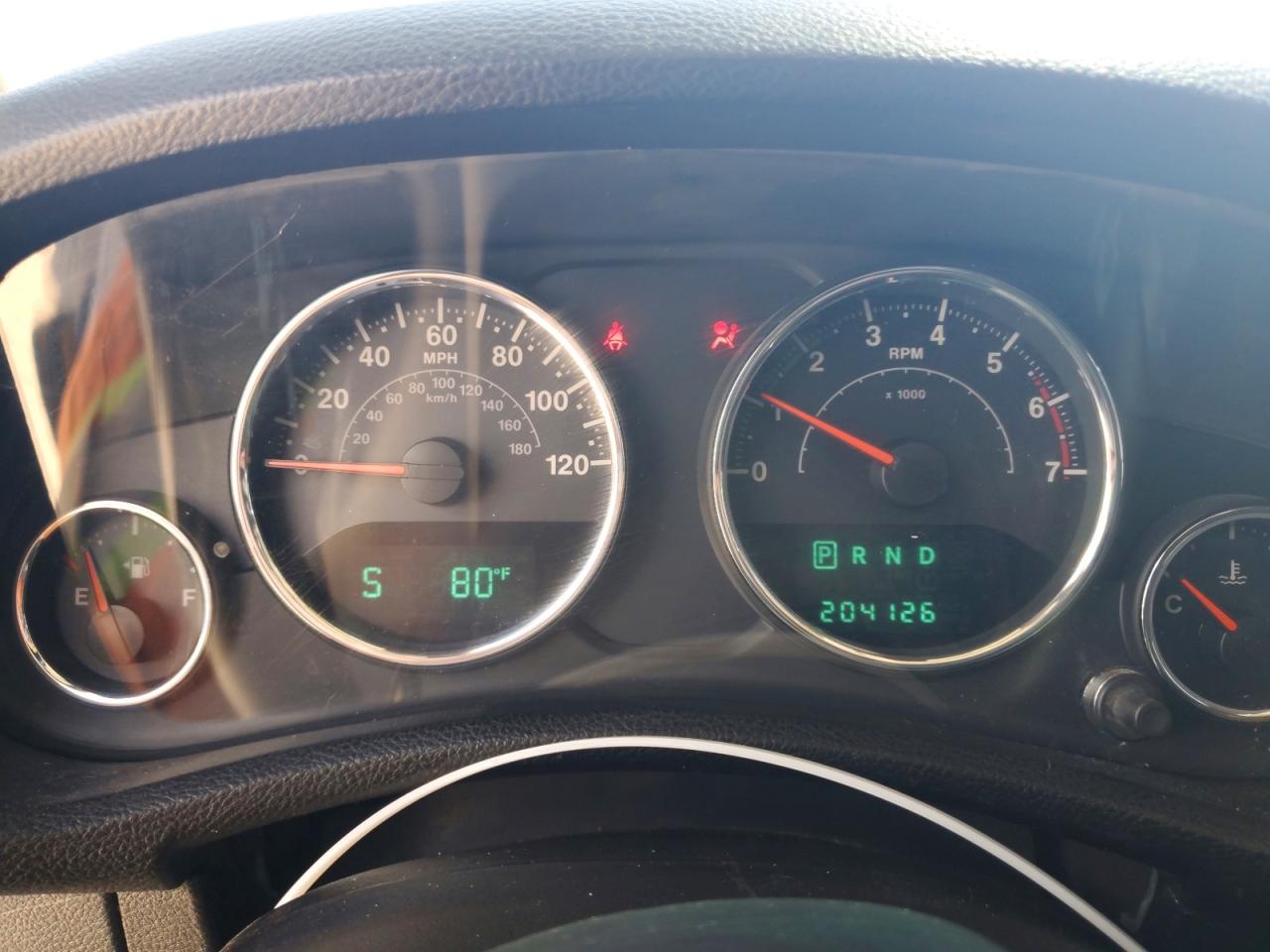 2011 Jeep Wrangler Unlimited Sahara White vin: 1J4BA5H15BL592815