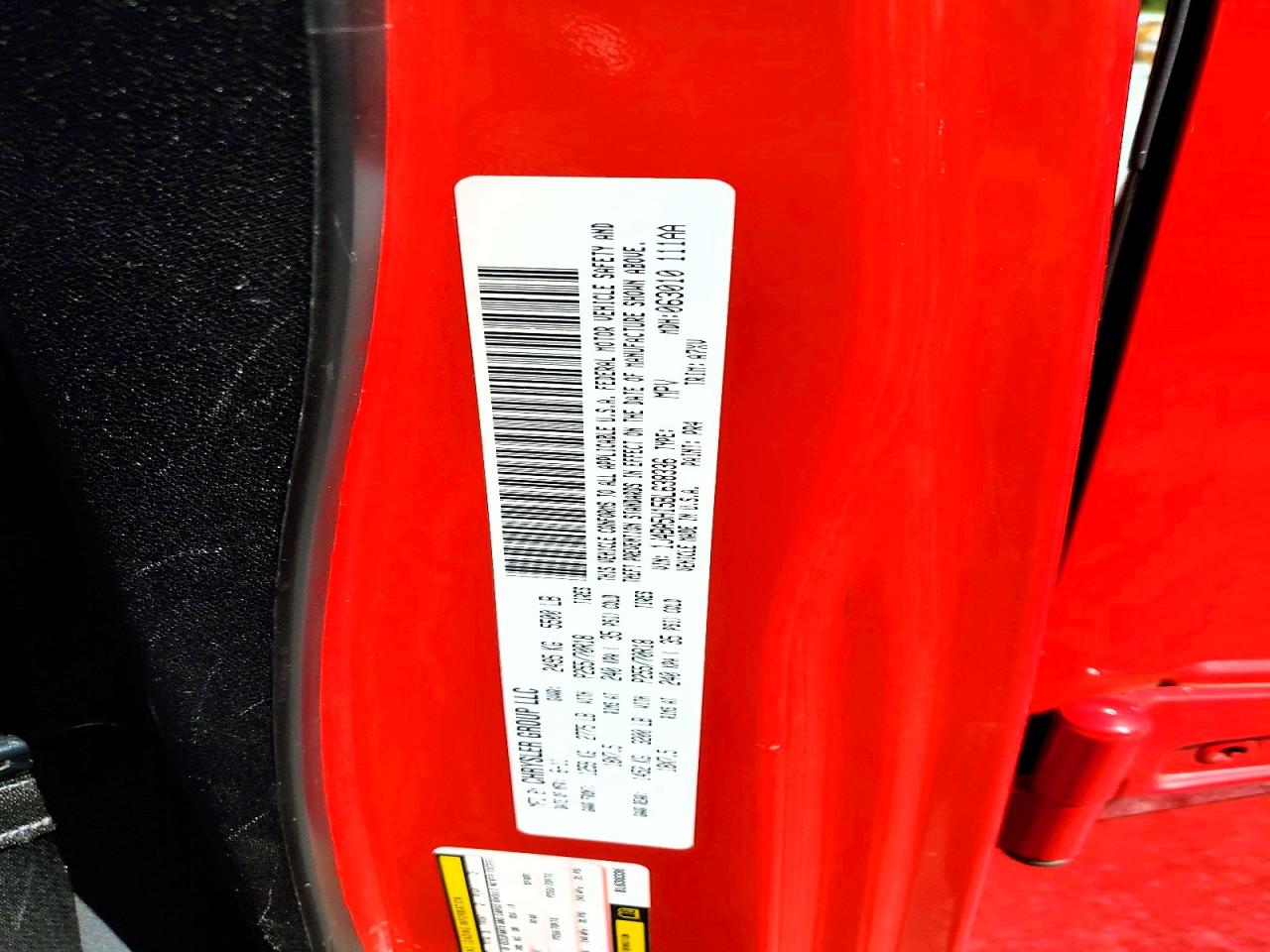 2011 Jeep Wrangler Unlimited Sahara Red vin: 1J4BA5H15BL638336