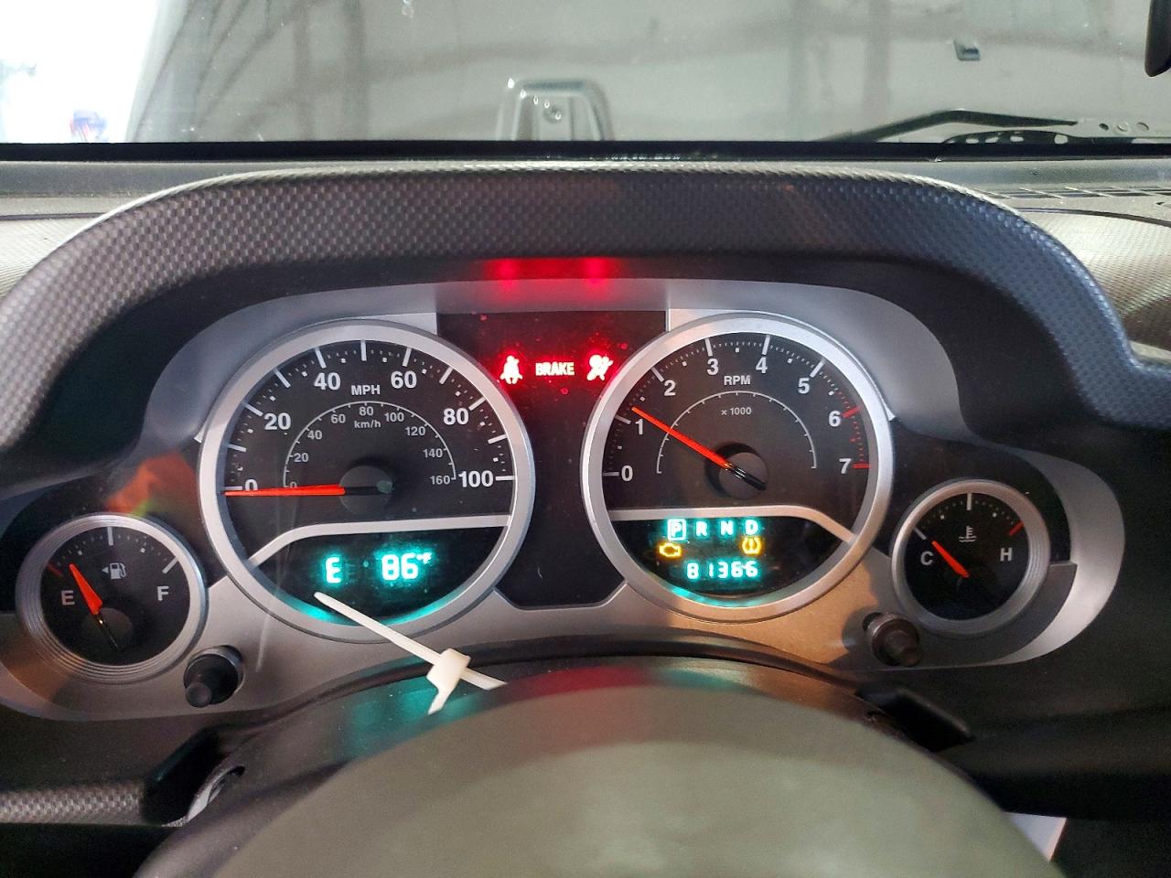 2010 Jeep Wrangler Unlimited Sahara Серый vin: 1J4BA5H16AL125739