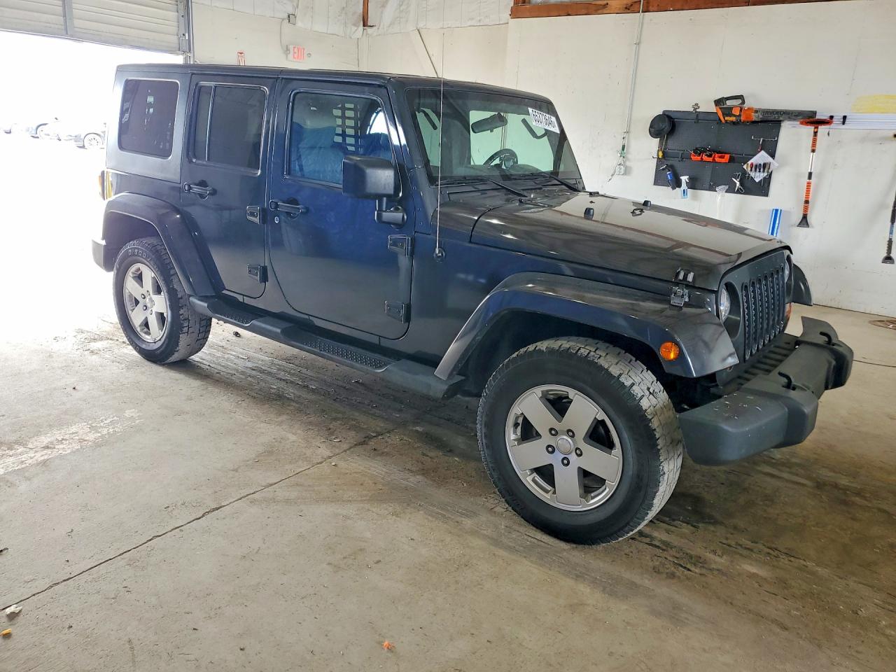 2010 Jeep Wrangler Unlimited Sahara Серый vin: 1J4BA5H16AL125739