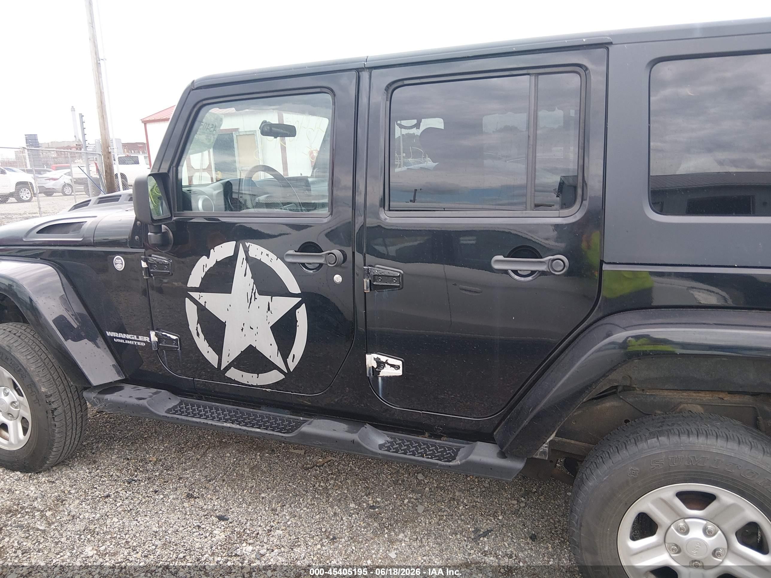 2010 Jeep Wrangler Unlimited Sahara Black vin: 1J4BA5H16AL207843