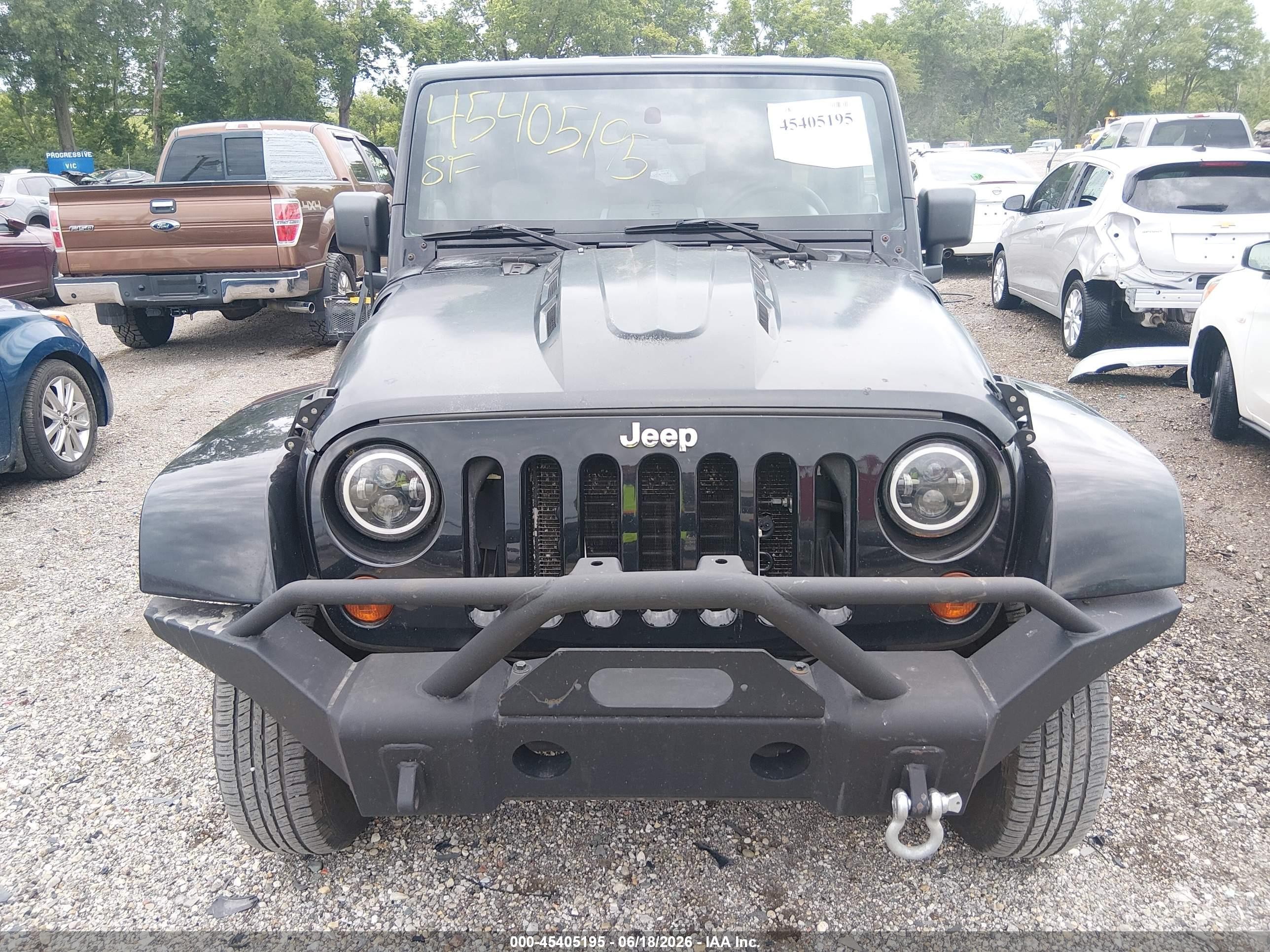 2010 Jeep Wrangler Unlimited Sahara Black vin: 1J4BA5H16AL207843