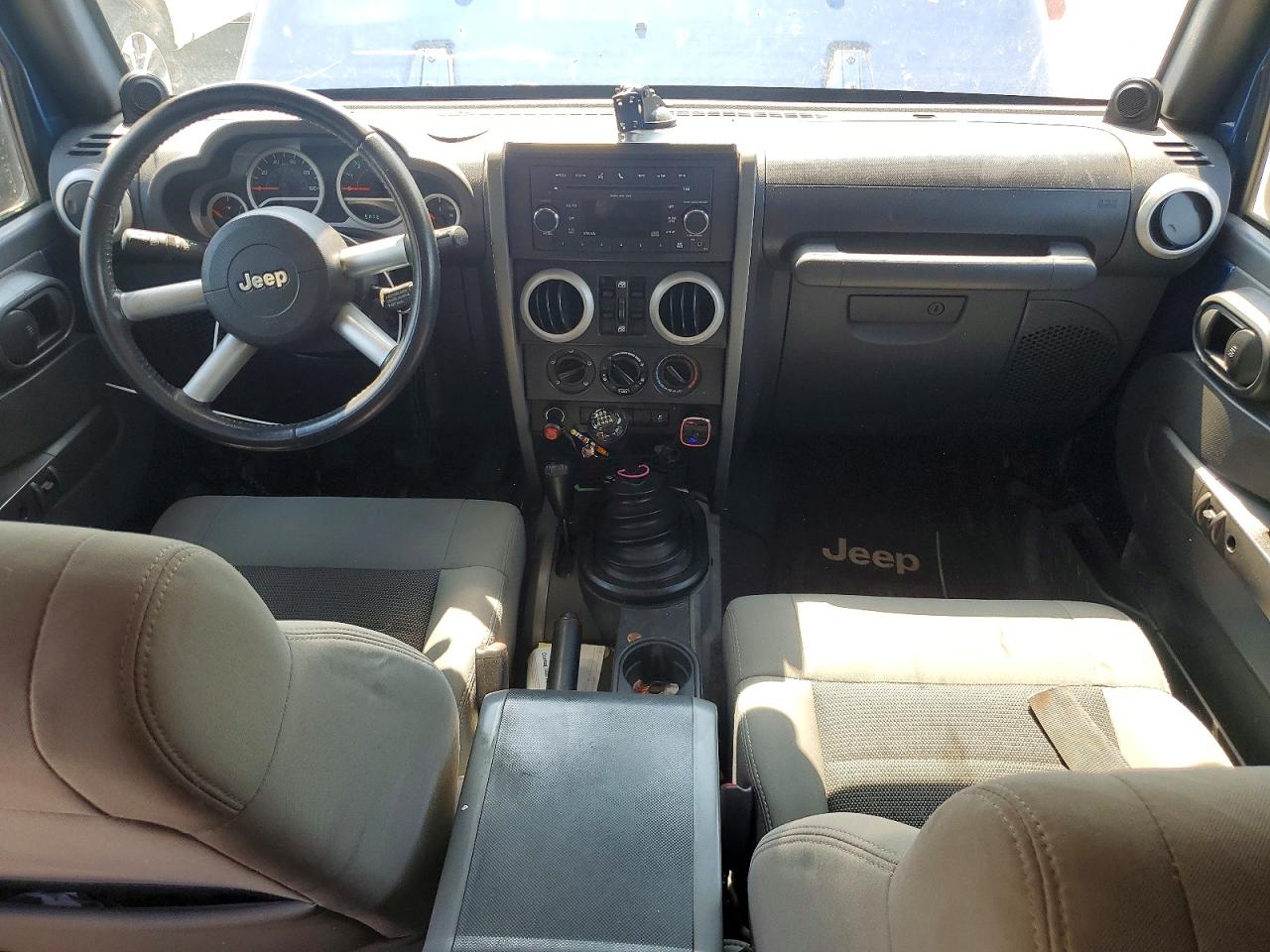 2010 Jeep Wrangler Unlimited Sahara Blue vin: 1J4BA5H17AL116130