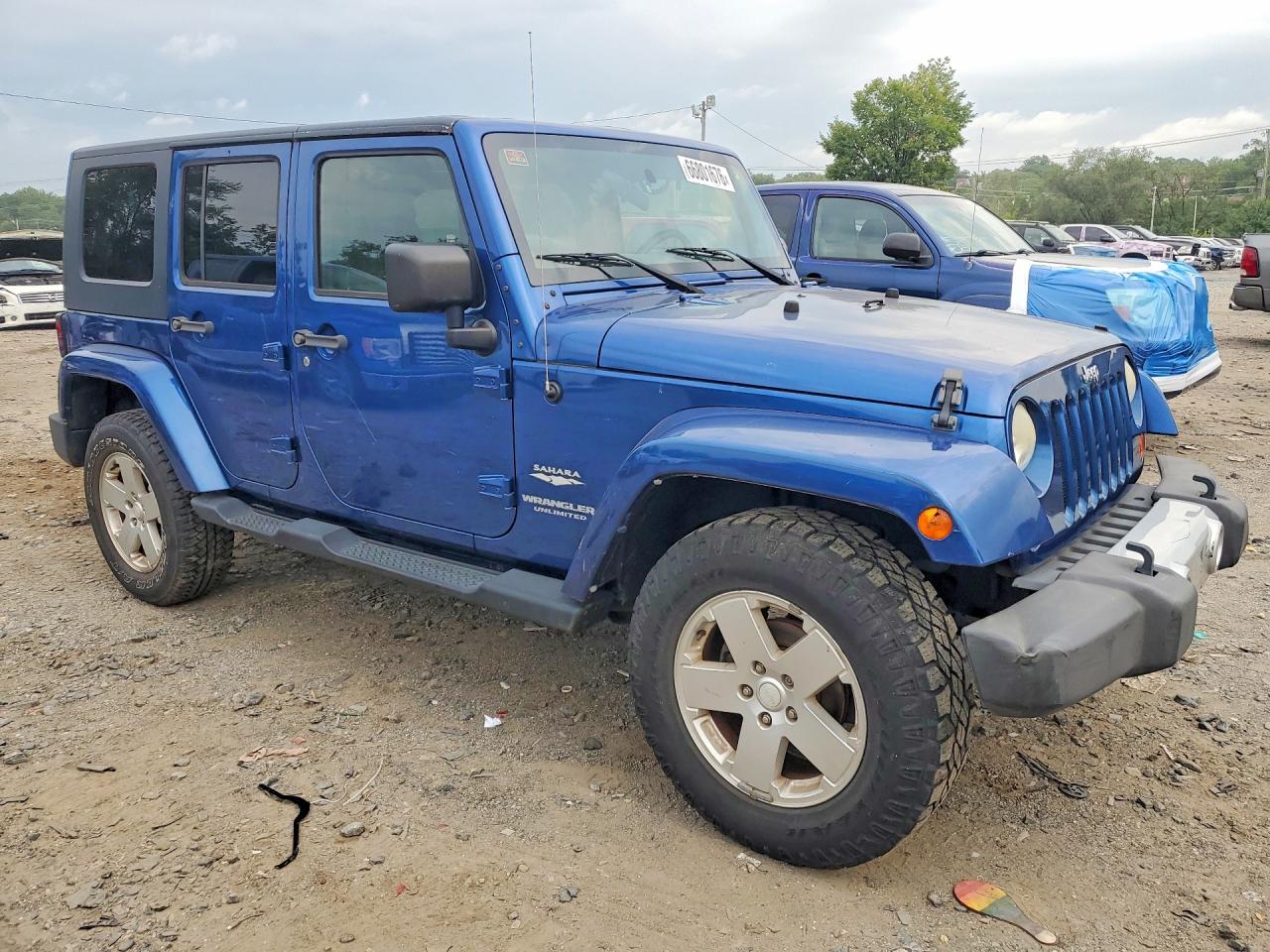 2010 Jeep Wrangler Unlimited Sahara Blue vin: 1J4BA5H17AL179941