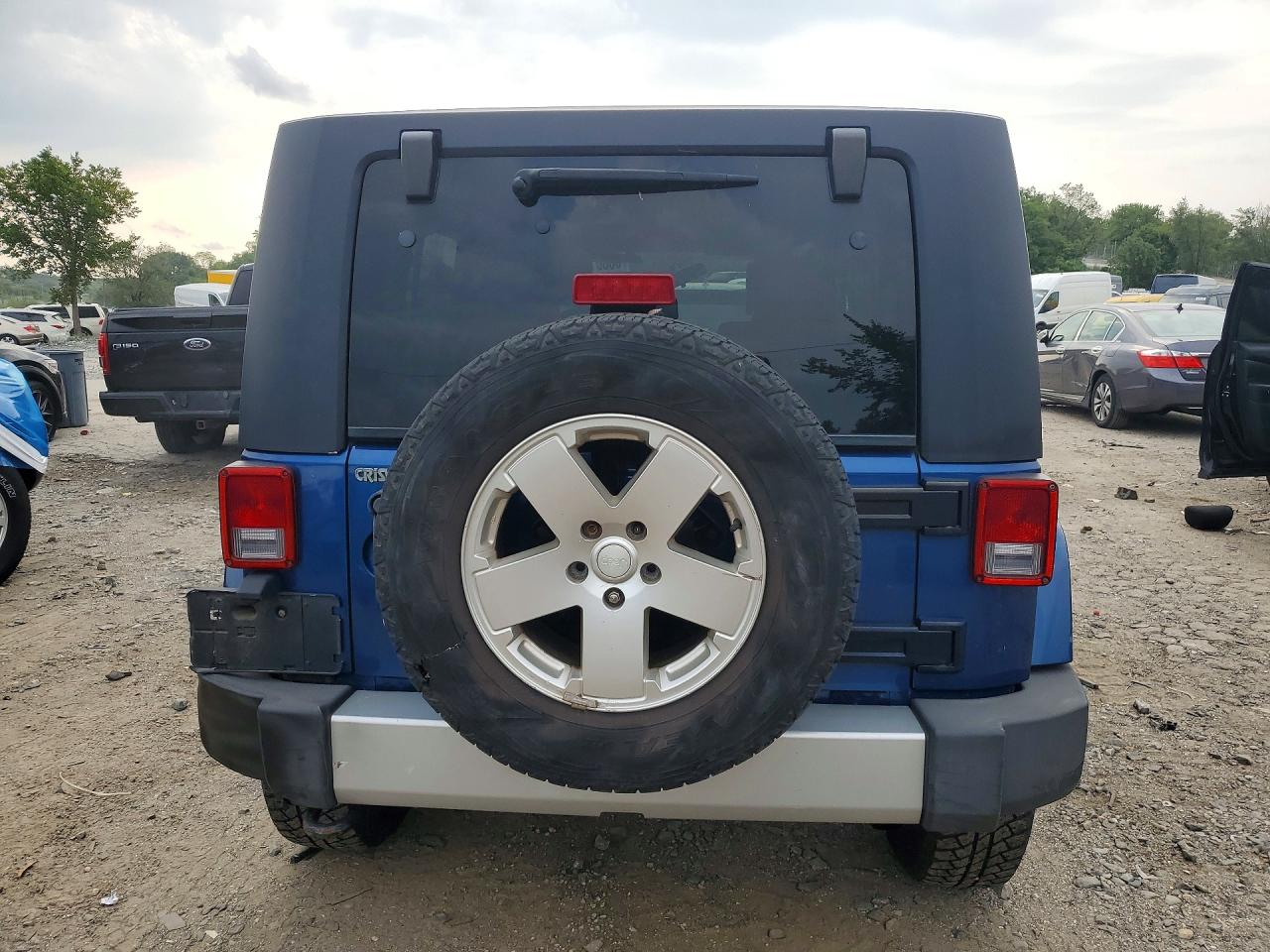 2010 Jeep Wrangler Unlimited Sahara Blue vin: 1J4BA5H17AL179941