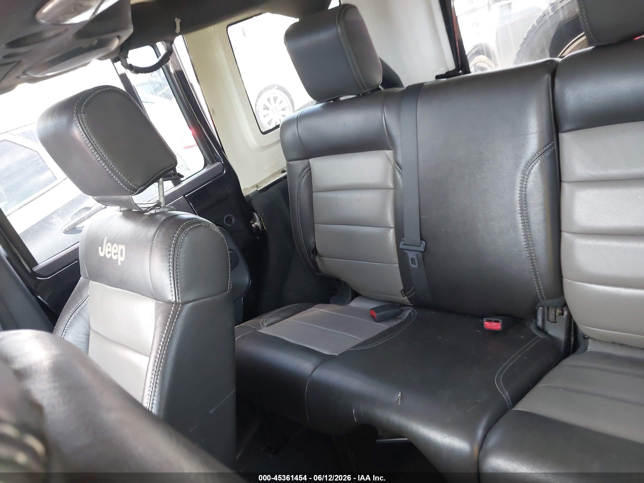 2010 Jeep Wrangler Unlimited Sahara Black vin: 1J4BA5H17AL220293