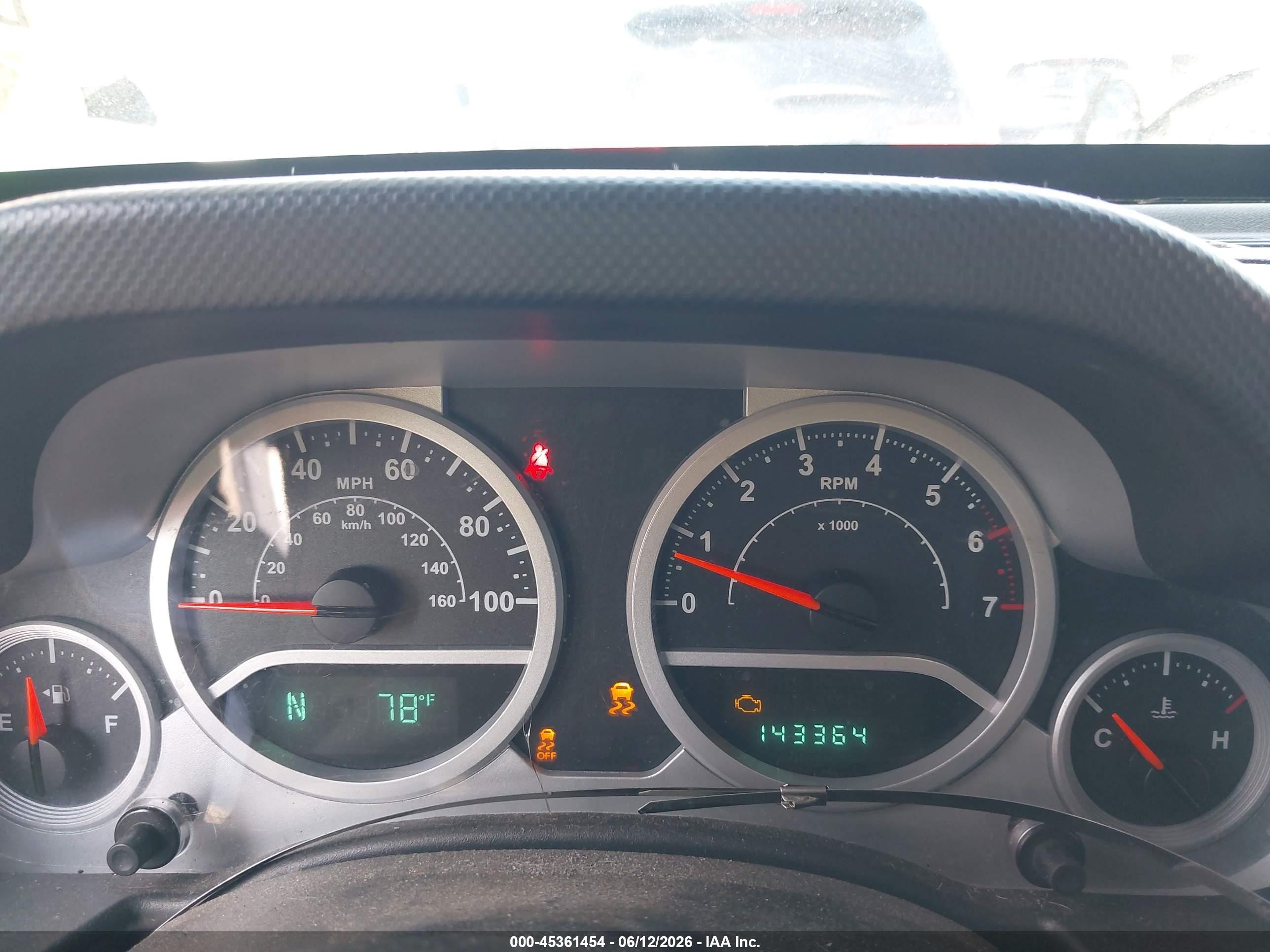 2010 Jeep Wrangler Unlimited Sahara Black vin: 1J4BA5H17AL220293