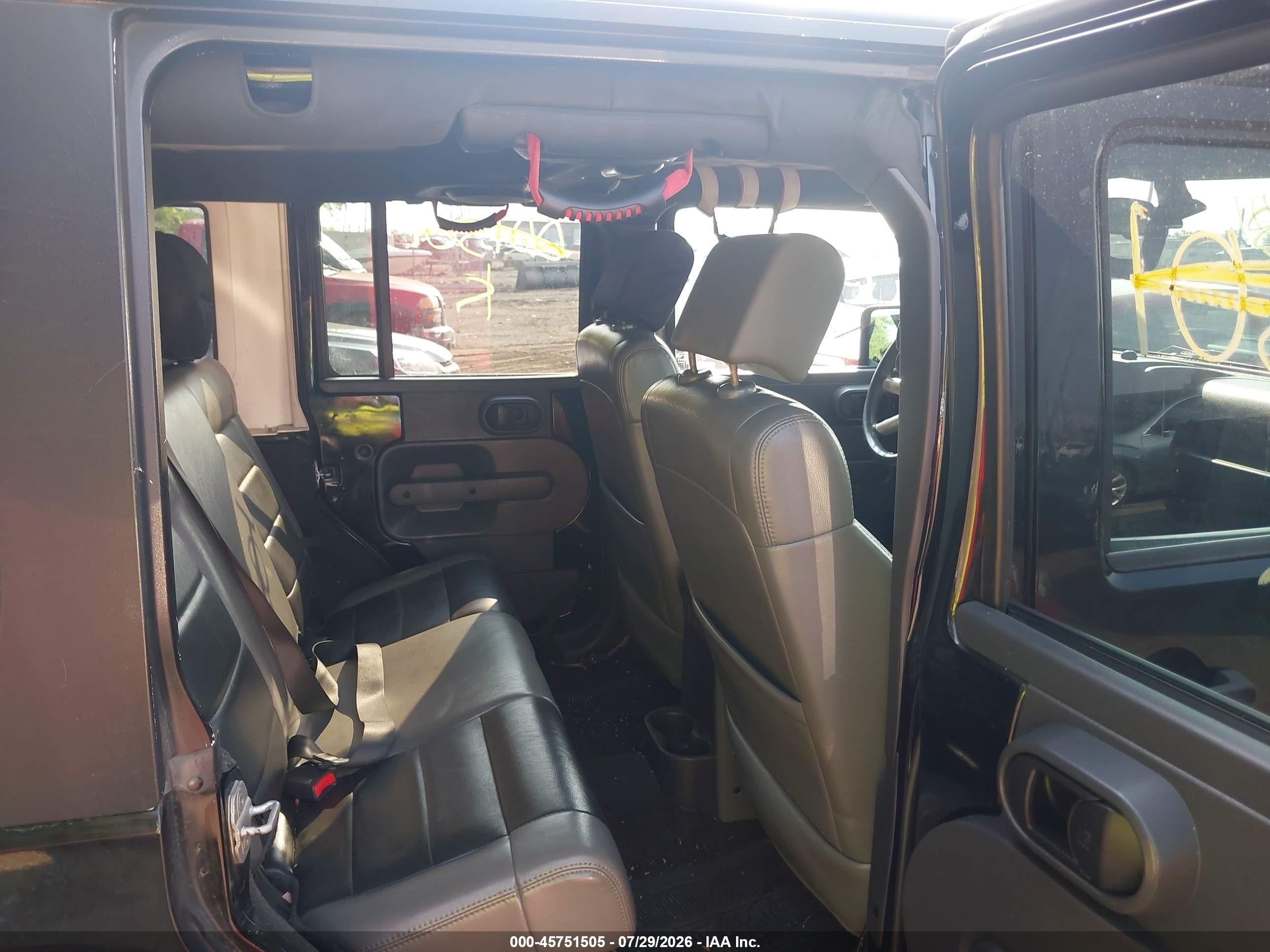 2010 Jeep Wrangler Unlimited Sahara Black vin: 1J4BA5H17AL221301