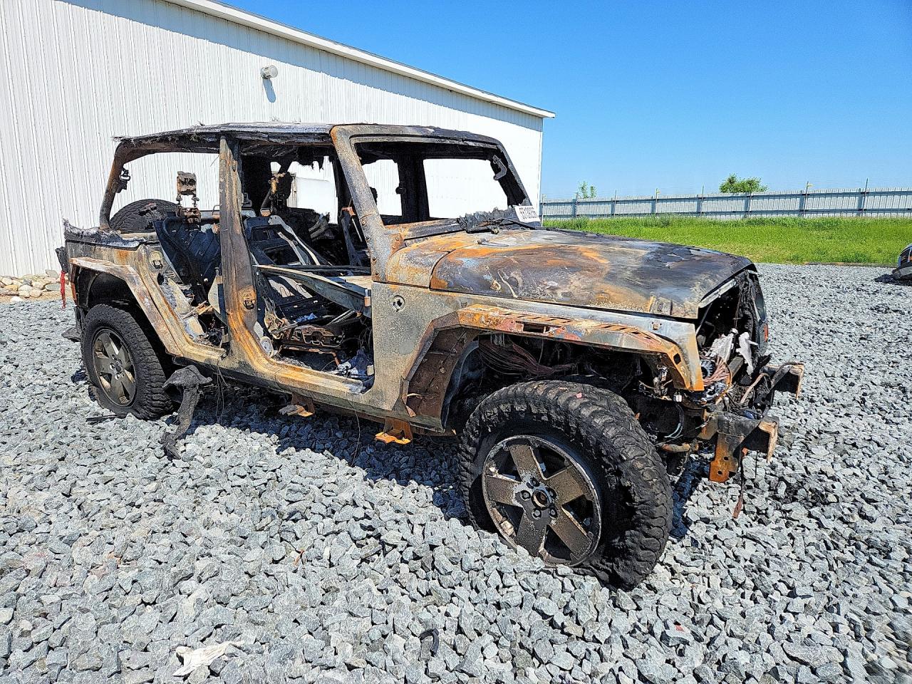 2010 Jeep Wrangler Unlimited Sahara Пожар vin: 1J4BA5H18AL173047