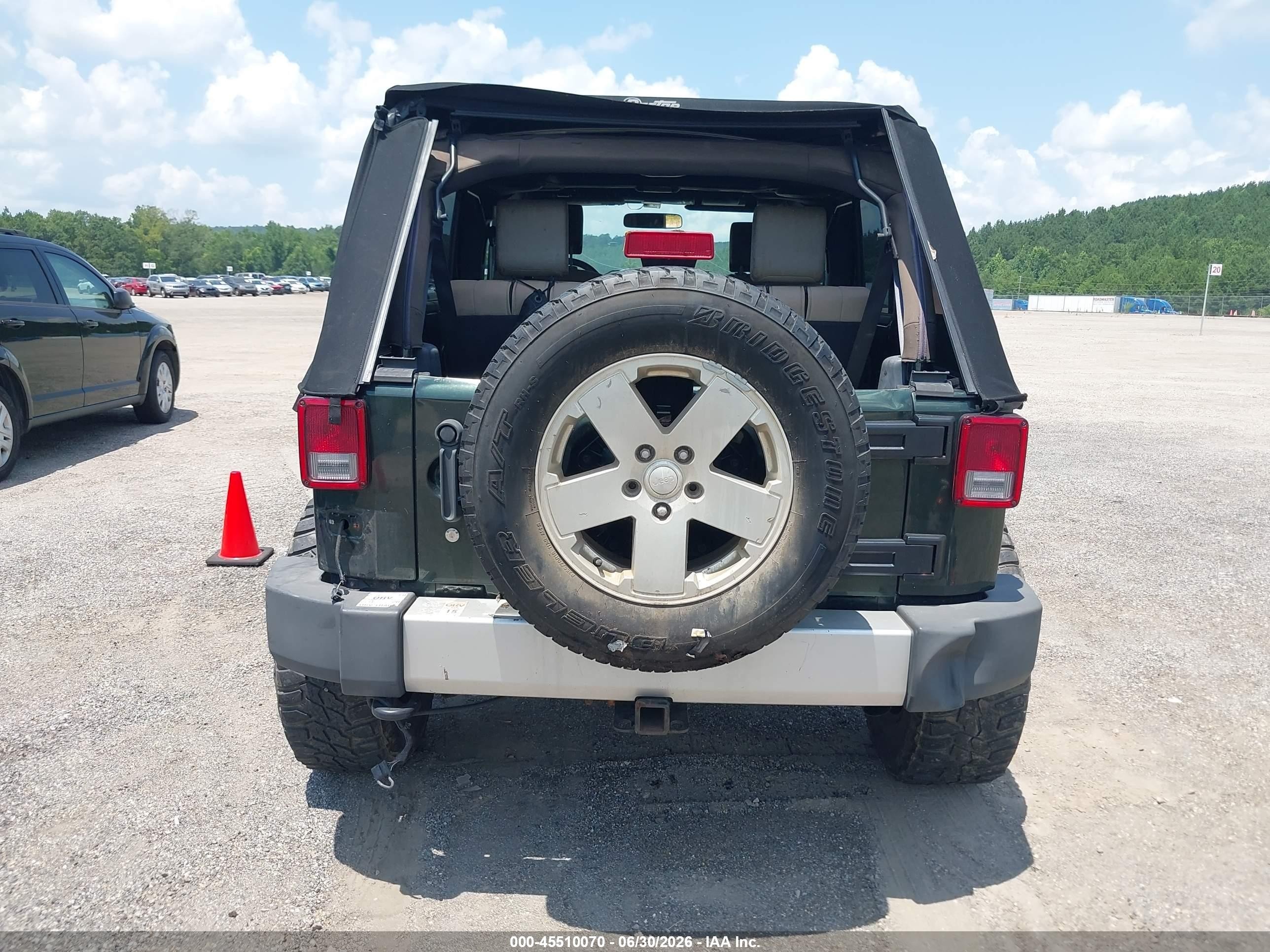 2010 Jeep Wrangler Unlimited Sahara Black vin: 1J4BA5H18AL198787