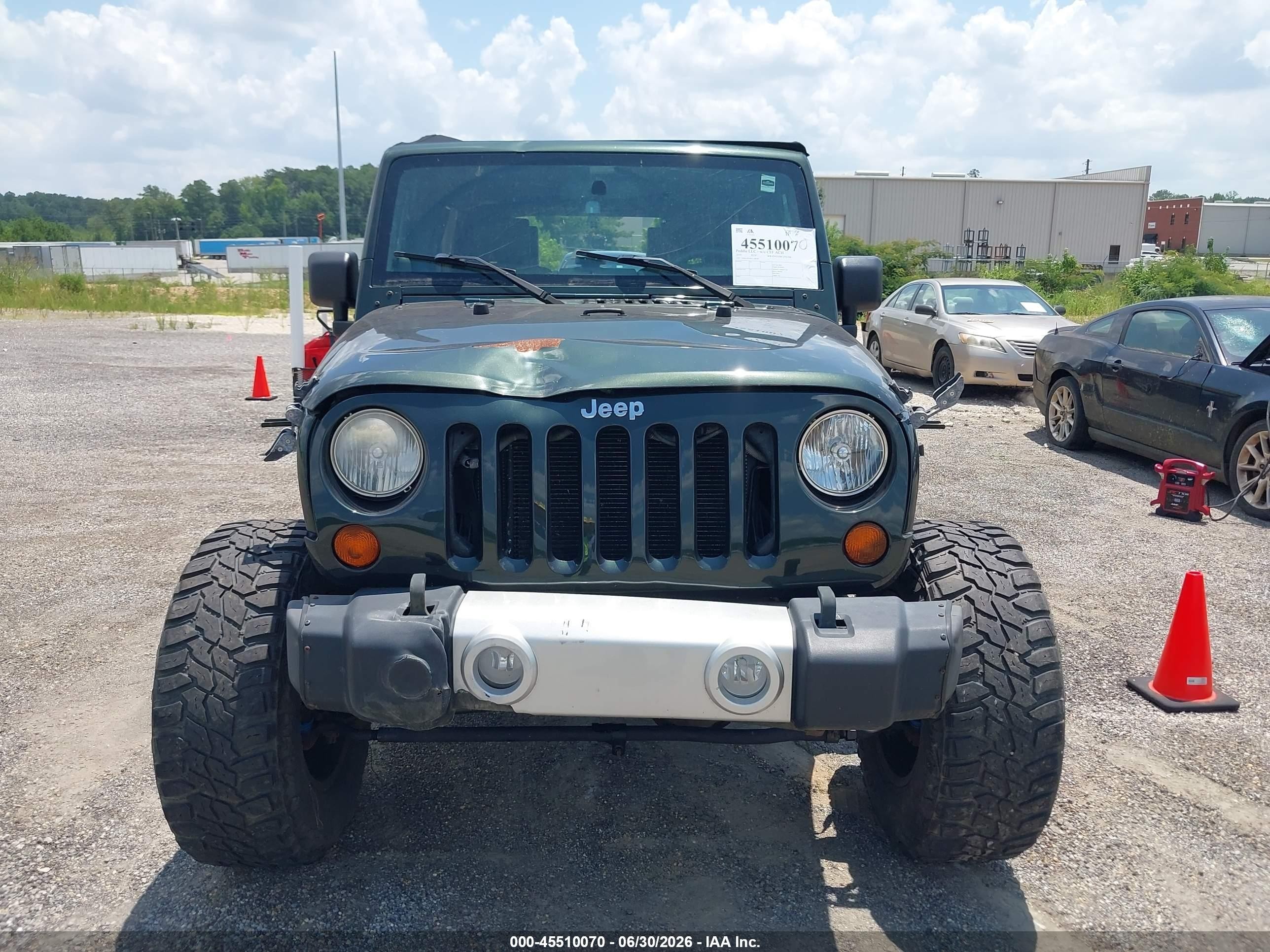 2010 Jeep Wrangler Unlimited Sahara Black vin: 1J4BA5H18AL198787