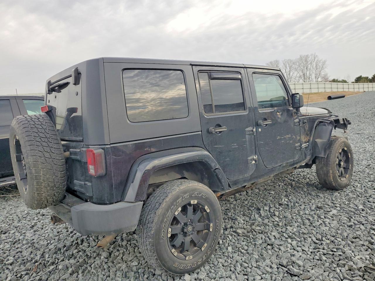 2010 Jeep Wrangler Unlimited Sahara Черный vin: 1J4BA5H18AL205673