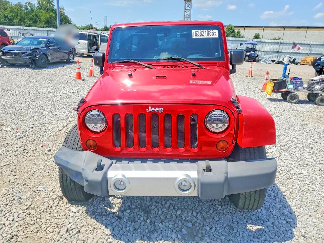 2010 Jeep Wrangler Unlimited Sahara Red vin: 1J4BA5H19AL170951